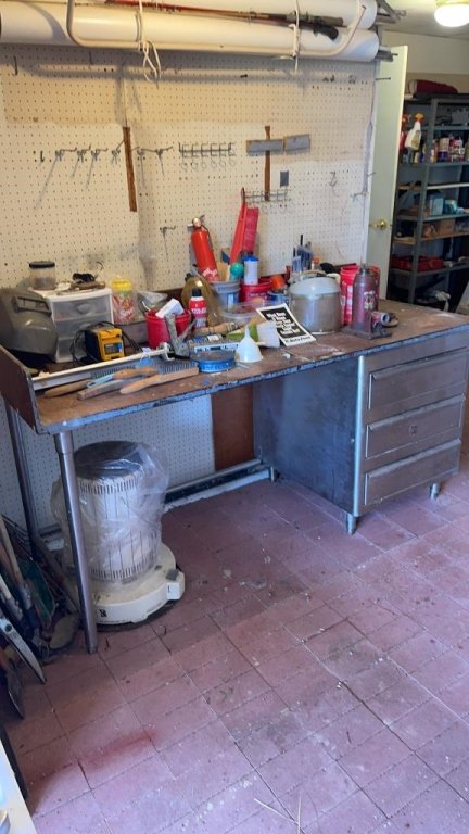 Property photo 18 - TIMED ONLINE ONLY PERSONAL PROPERTY AUCTION IN ALLEN COUNTY, INDIANA