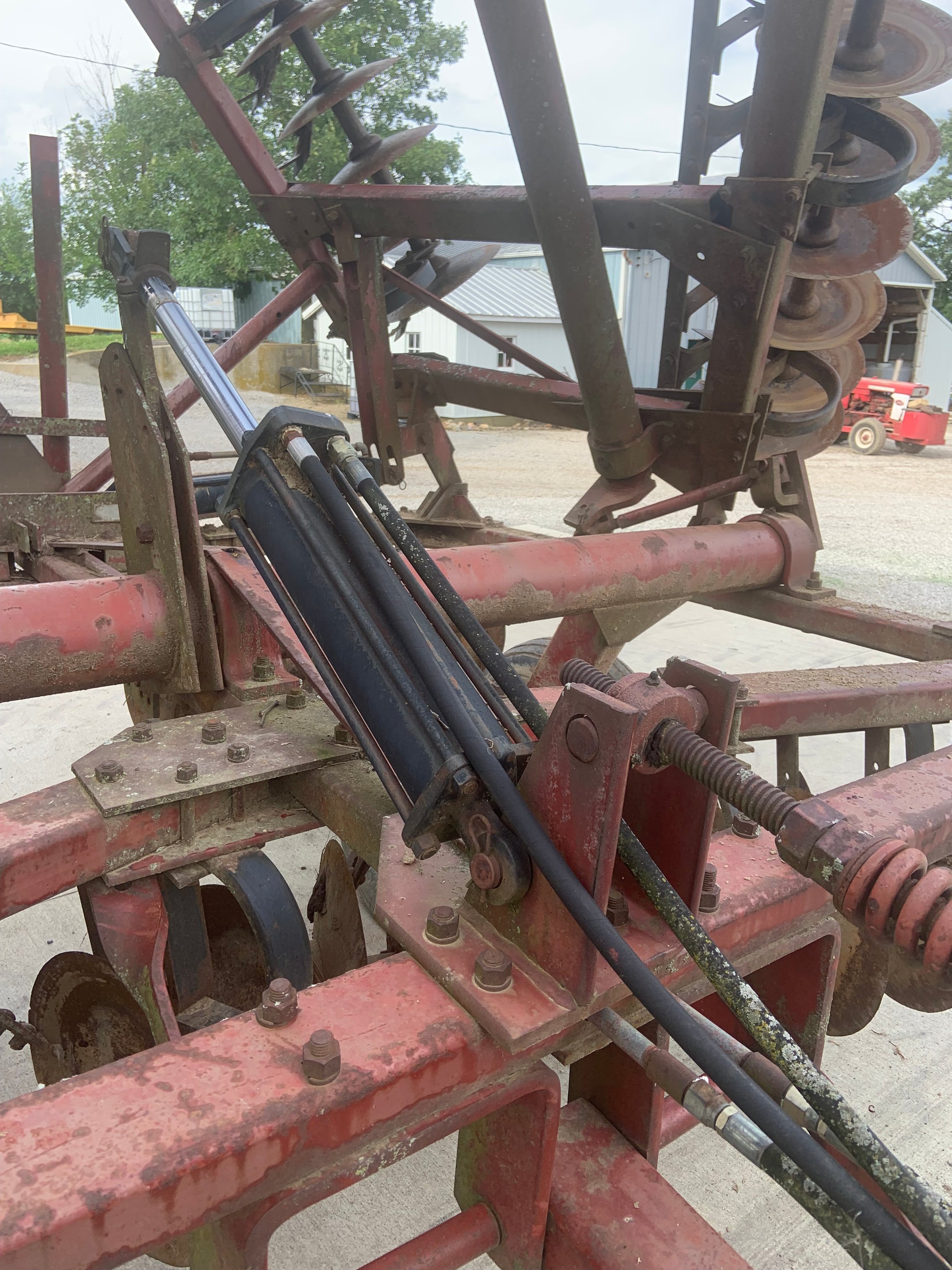 Property photo 550 - FARM EQUIPMENT AUCTION IN ALLEN COUNTY, INDIANA