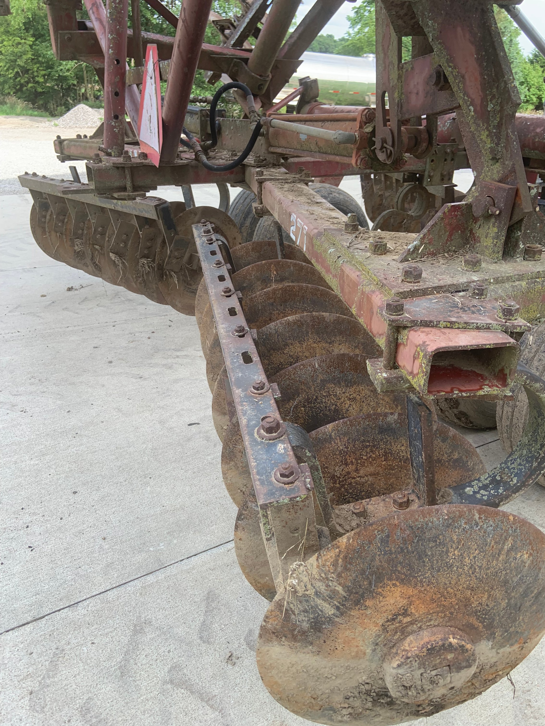 Property photo 555 - FARM EQUIPMENT AUCTION IN ALLEN COUNTY, INDIANA