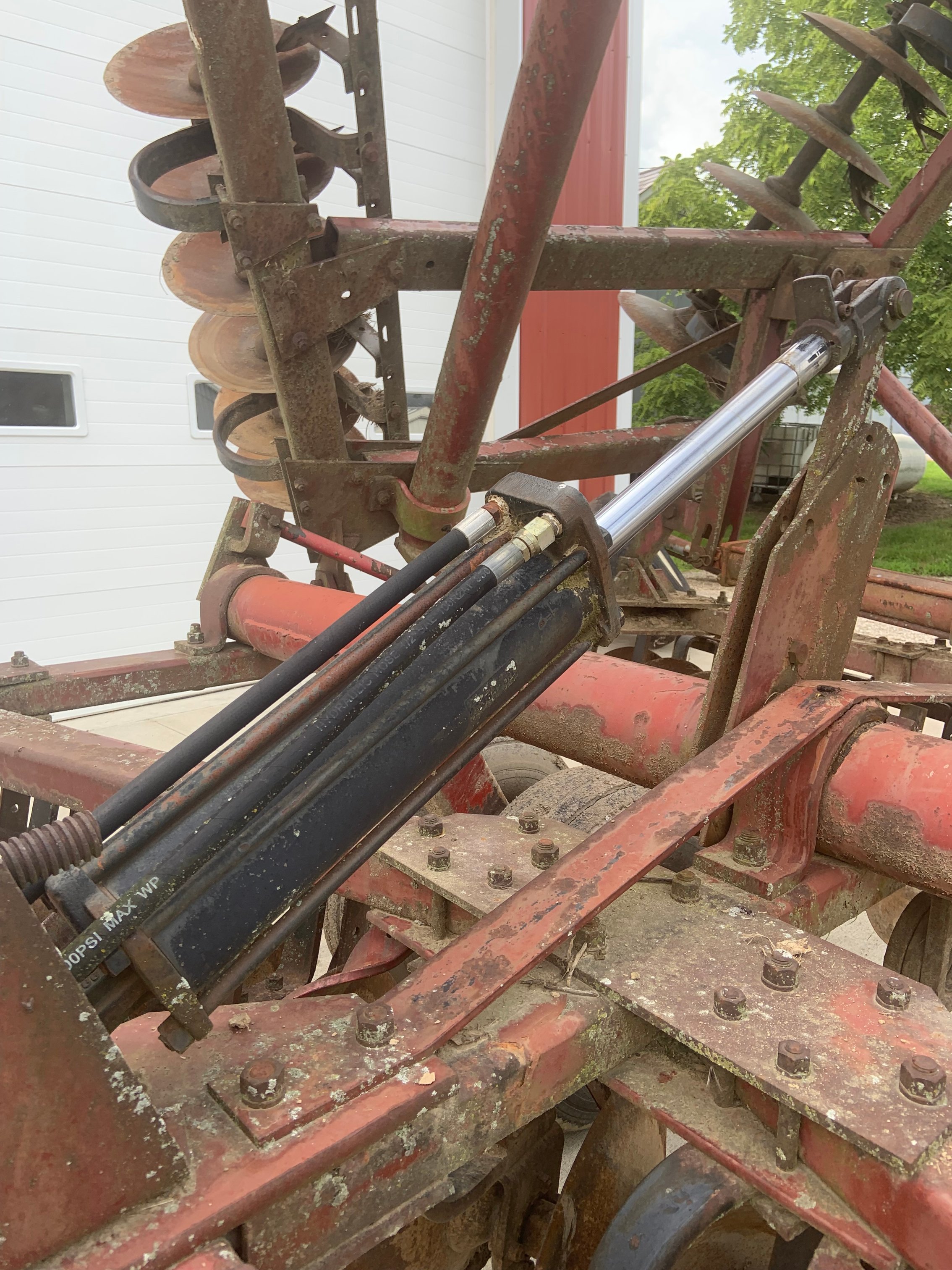 Property photo 576 - FARM EQUIPMENT AUCTION IN ALLEN COUNTY, INDIANA
