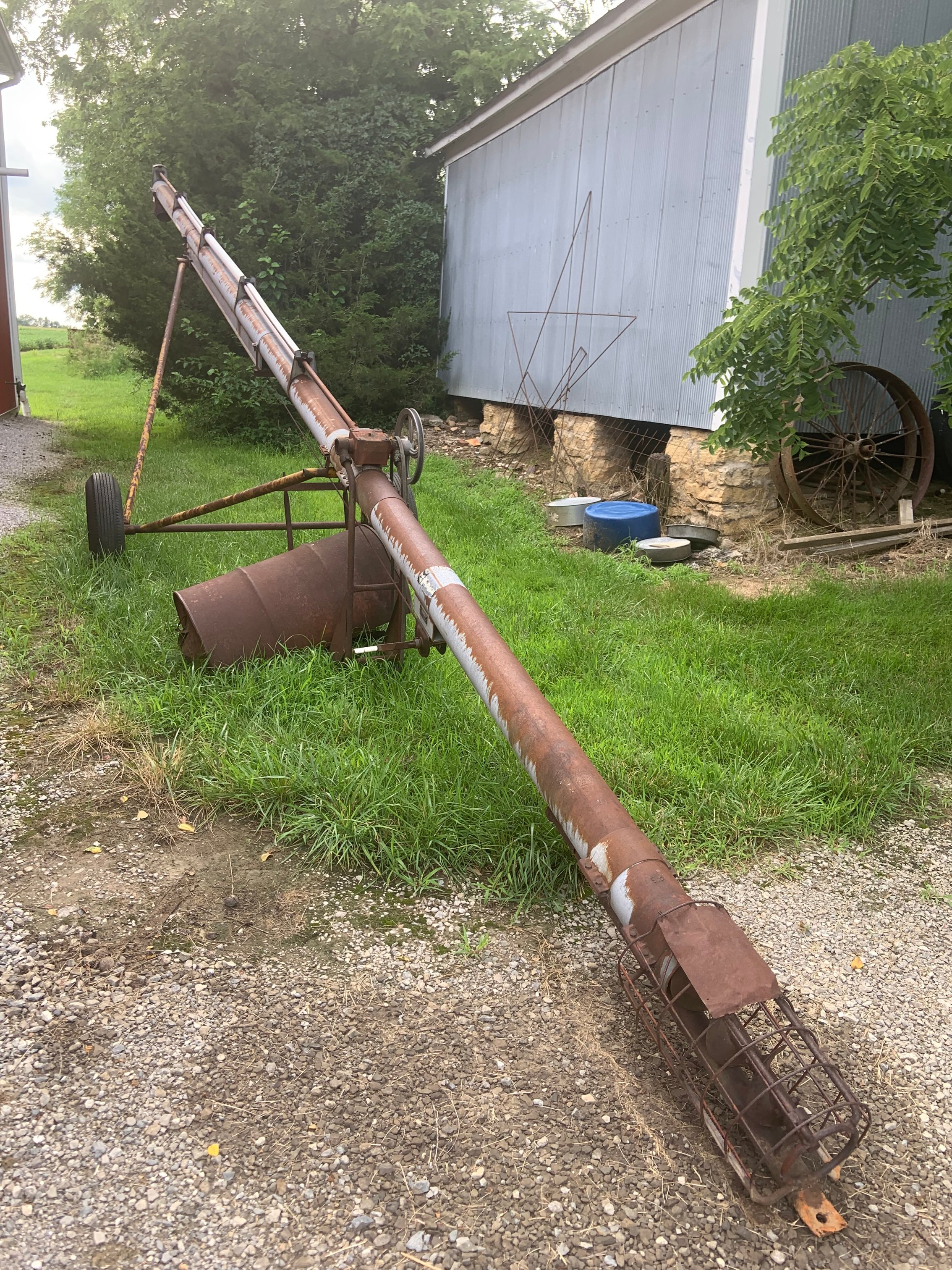 Property photo 587 - FARM EQUIPMENT AUCTION IN ALLEN COUNTY, INDIANA