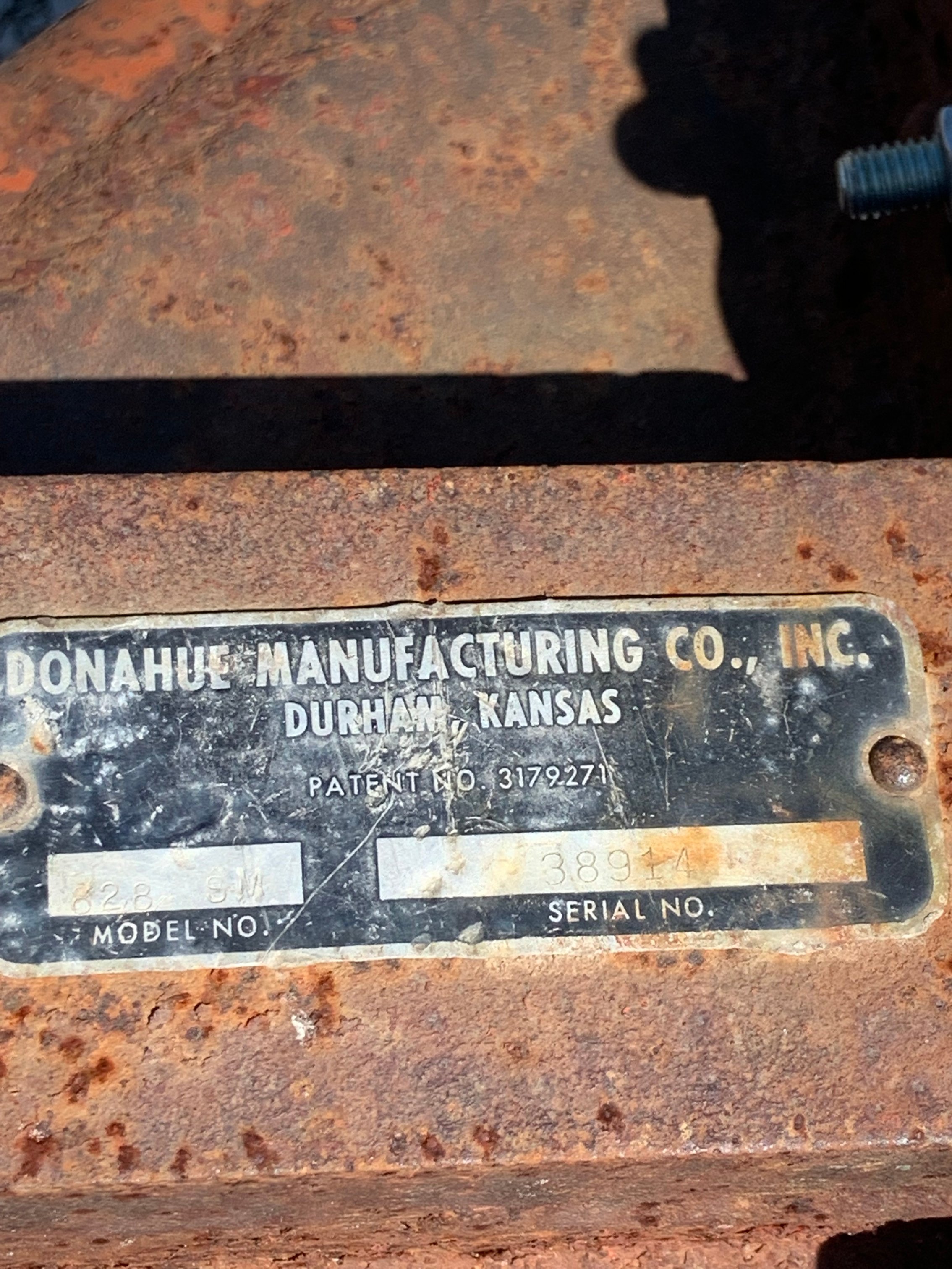Property photo 568 - FARM EQUIPMENT AUCTION IN ALLEN COUNTY, INDIANA