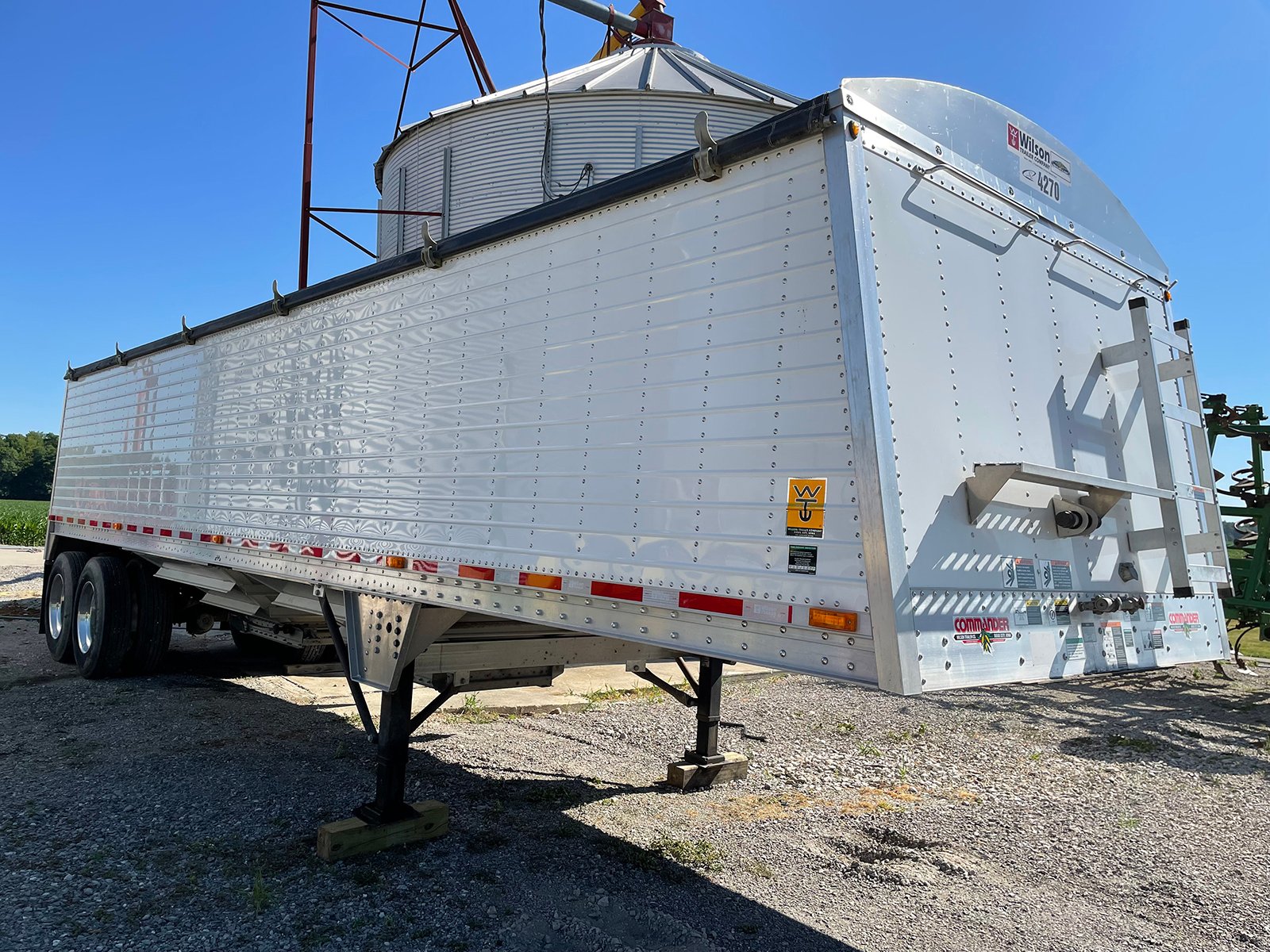 Property photo 255 - FARM EQUIPMENT AUCTION IN ALLEN COUNTY, INDIANA