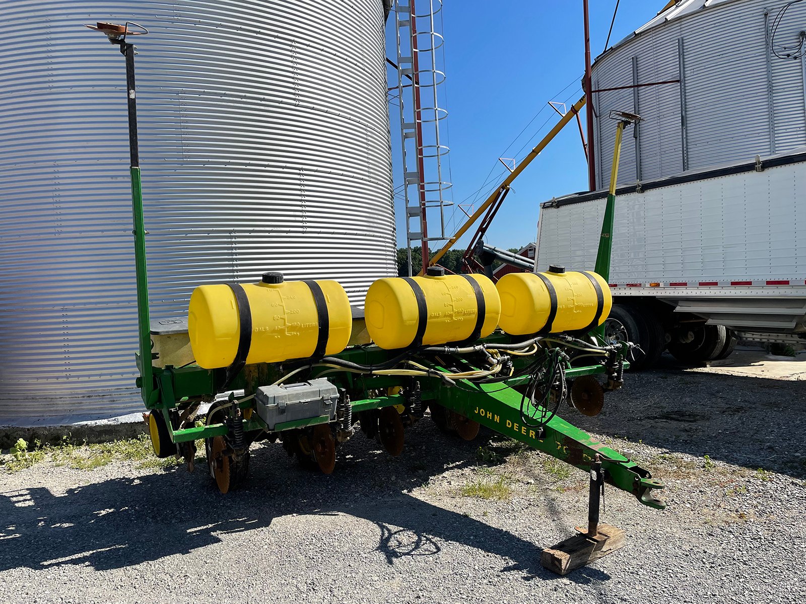 Property photo 637 - FARM EQUIPMENT AUCTION IN ALLEN COUNTY, INDIANA
