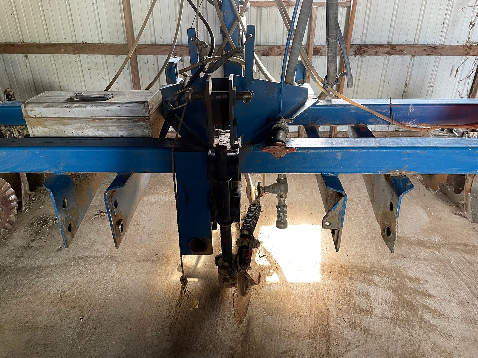 Property photo 609 - FARM EQUIPMENT AUCTION IN ALLEN COUNTY, INDIANA