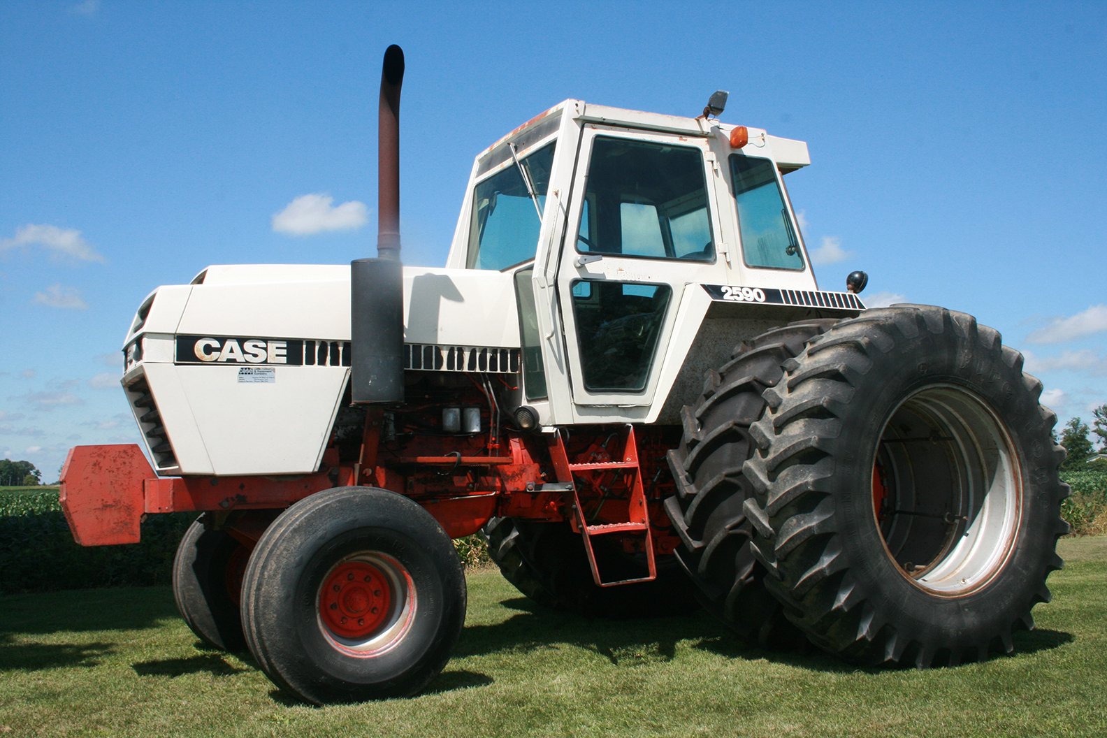 Property photo 4 - FARM EQUIPMENT AUCTION IN BERNE, INDIANA
