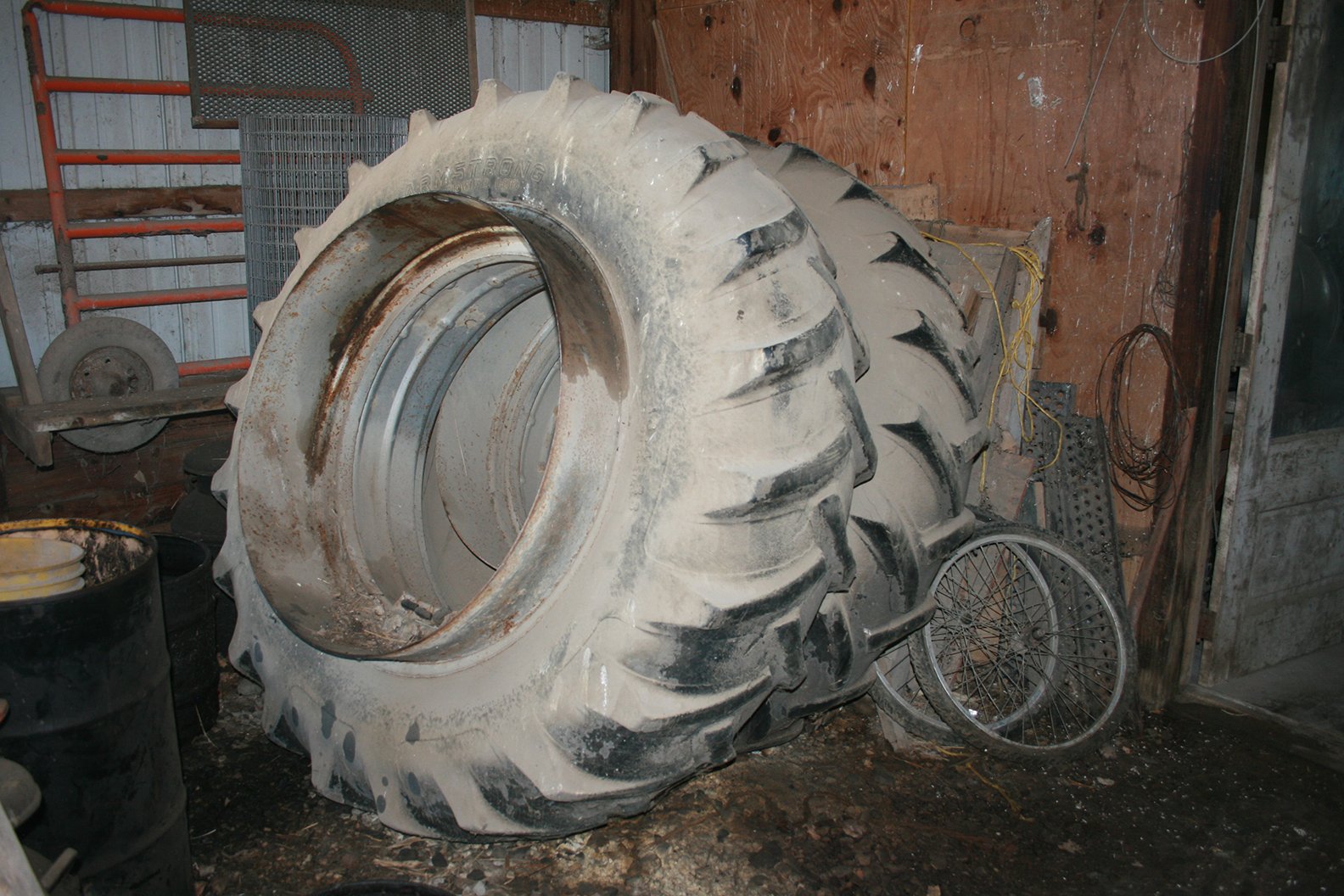 Property photo 7 - FARM EQUIPMENT AUCTION IN BERNE, INDIANA