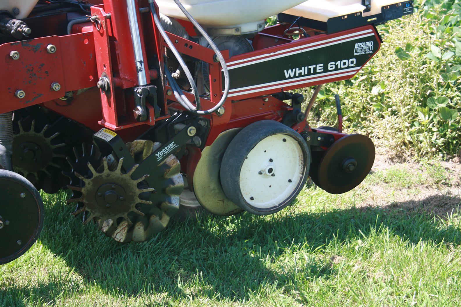 Property photo 14 - FARM EQUIPMENT AUCTION IN BERNE, INDIANA