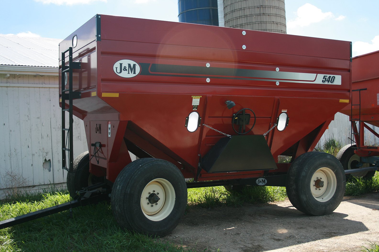 Property photo 28 - FARM EQUIPMENT AUCTION IN BERNE, INDIANA