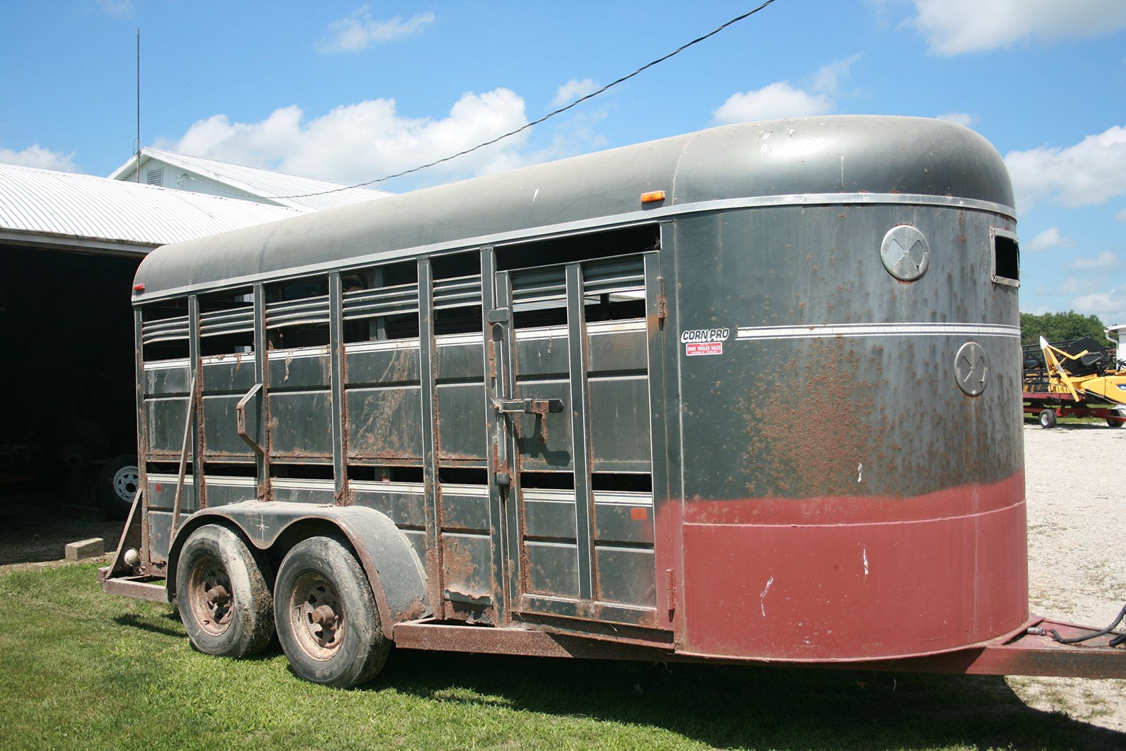 Property photo 31 - FARM EQUIPMENT AUCTION IN BERNE, INDIANA