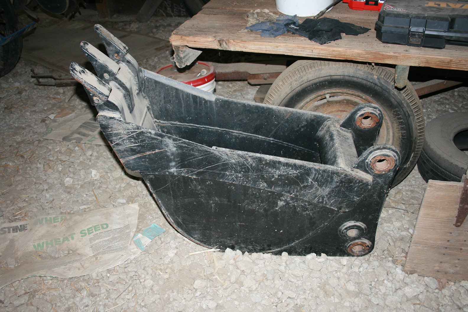 Property photo 6 - FARM EQUIPMENT AUCTION IN BLUFFTON, INDIANA