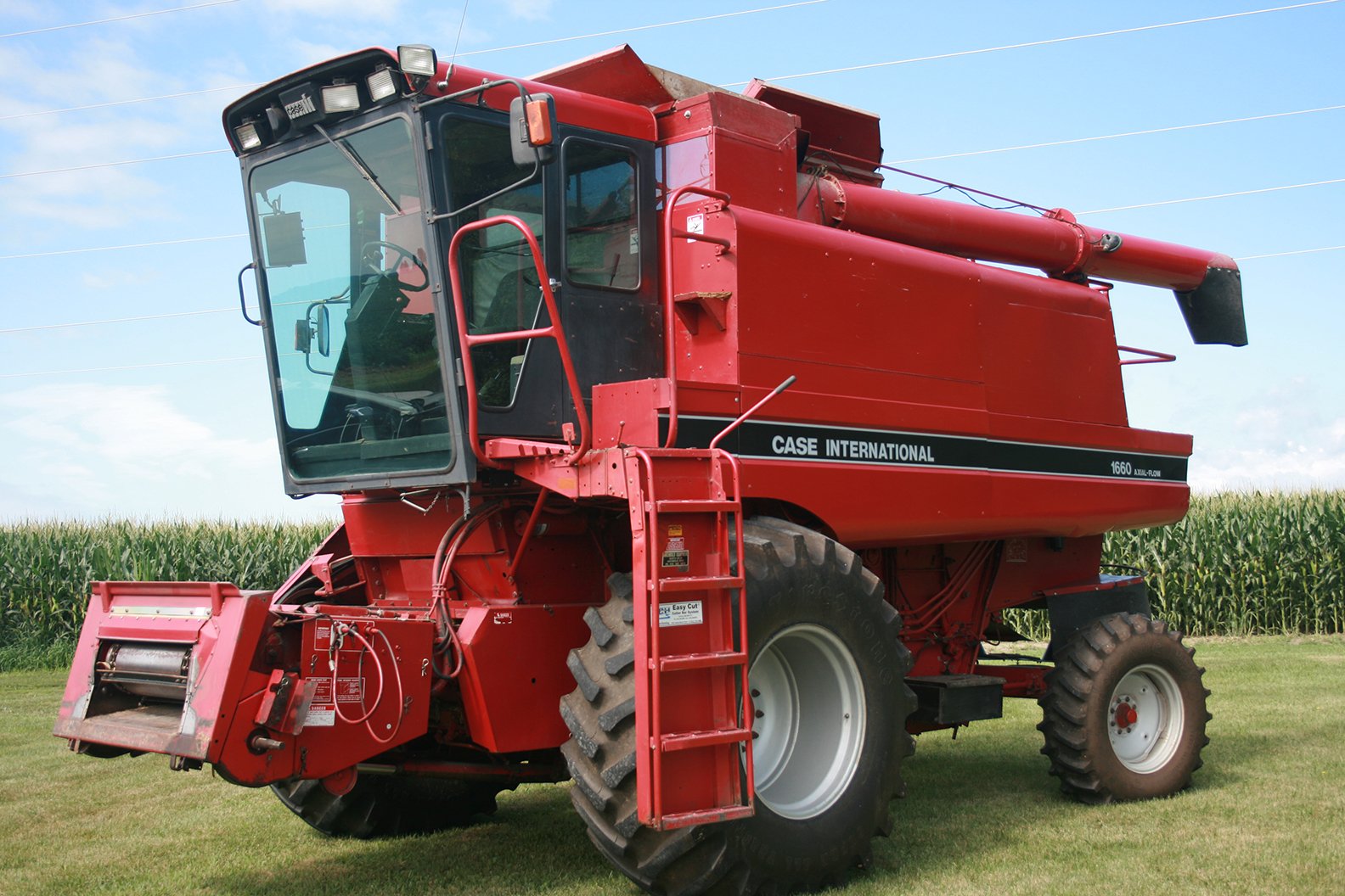Property photo 11 - FARM EQUIPMENT AUCTION IN BLUFFTON, INDIANA