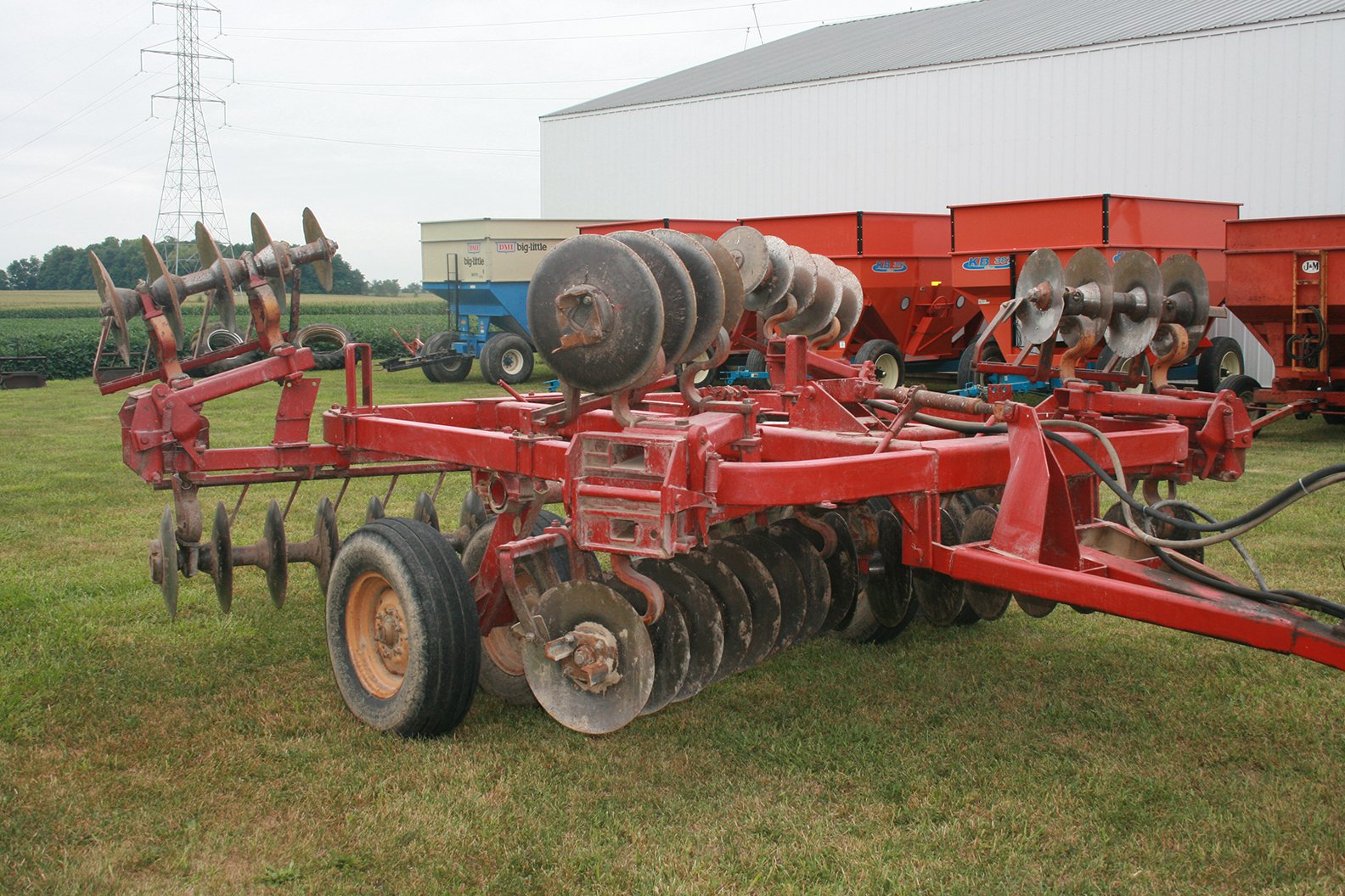 Property photo 19 - FARM EQUIPMENT AUCTION IN BLUFFTON, INDIANA