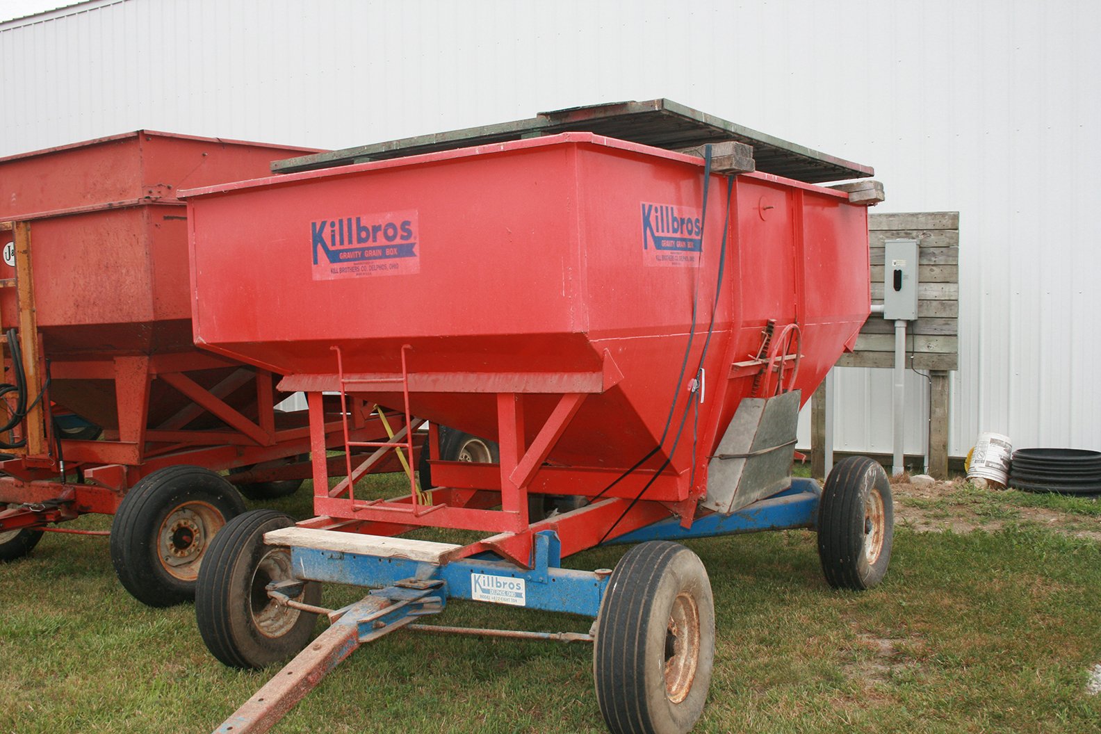 Property photo 29 - FARM EQUIPMENT AUCTION IN BLUFFTON, INDIANA