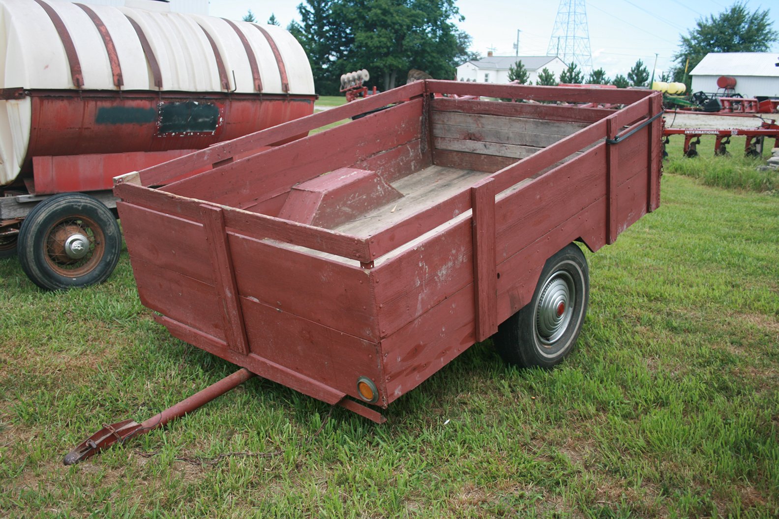 Property photo 36 - FARM EQUIPMENT AUCTION IN BLUFFTON, INDIANA