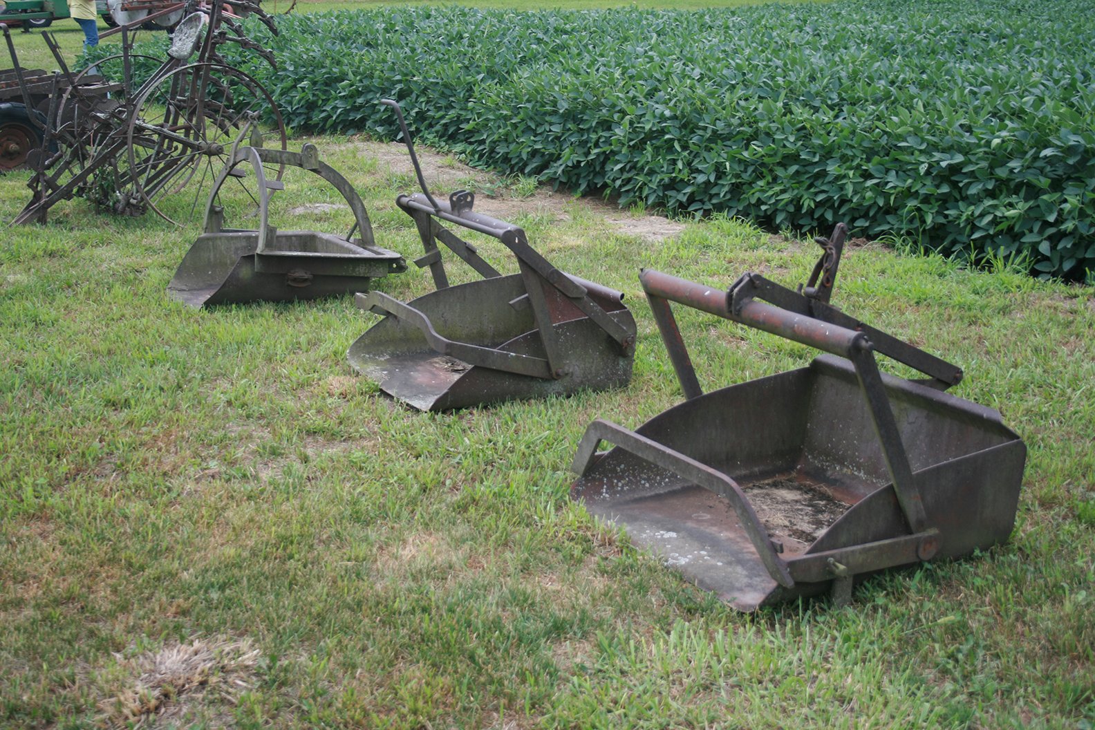 Property photo 45 - FARM EQUIPMENT AUCTION IN BLUFFTON, INDIANA