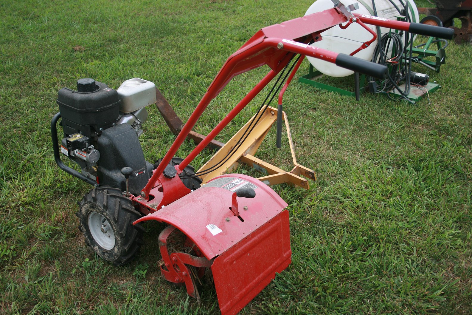 Property photo 55 - FARM EQUIPMENT AUCTION IN BLUFFTON, INDIANA