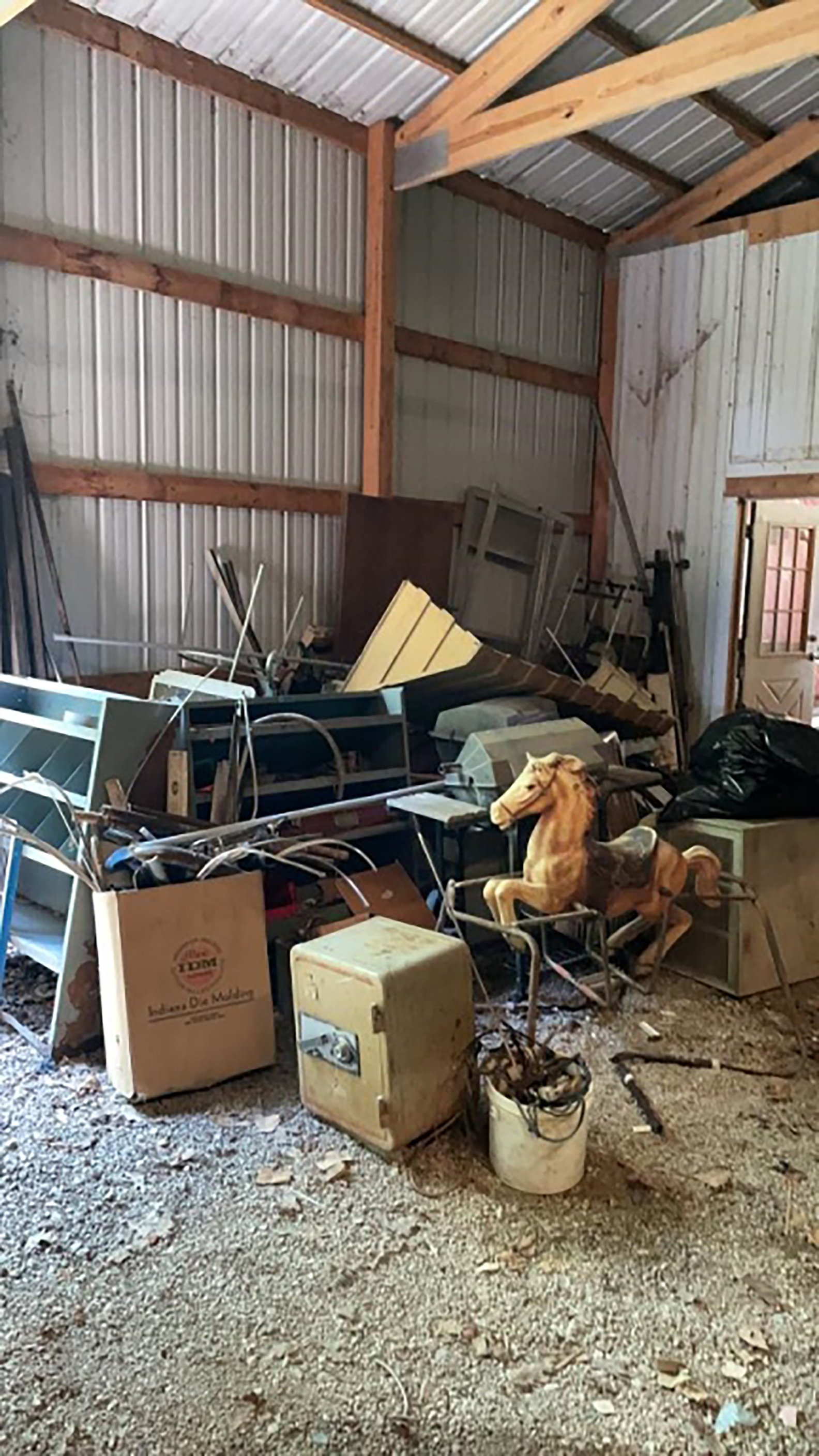 Property photo 138 - TIMED ONLINE ONLY PERSONAL PROPERTY AUCTION - ALLEN COUNTY, INDIANA