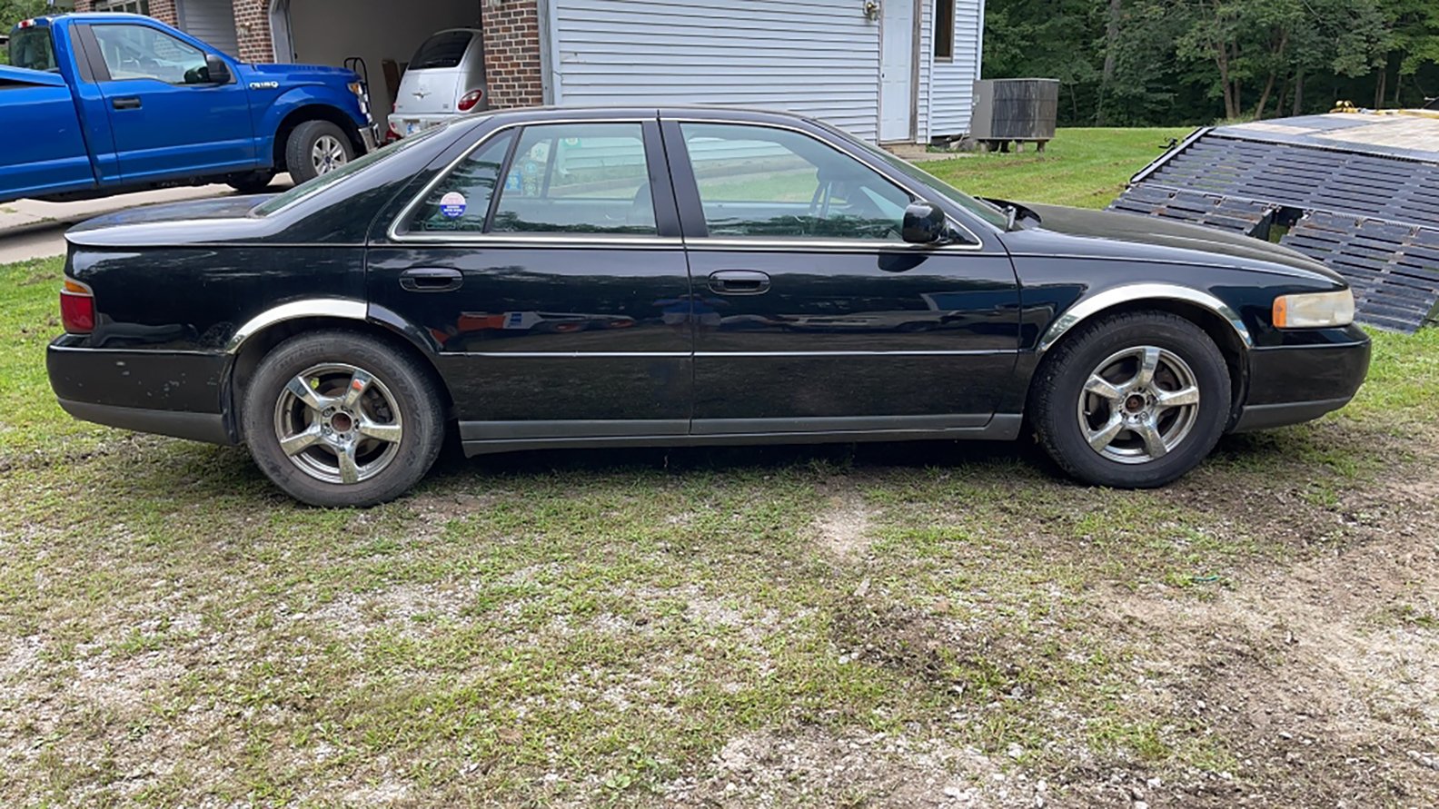 Property photo 44 - TIMED ONLINE ONLY PERSONAL PROPERTY AUCTION - ALLEN COUNTY, INDIANA