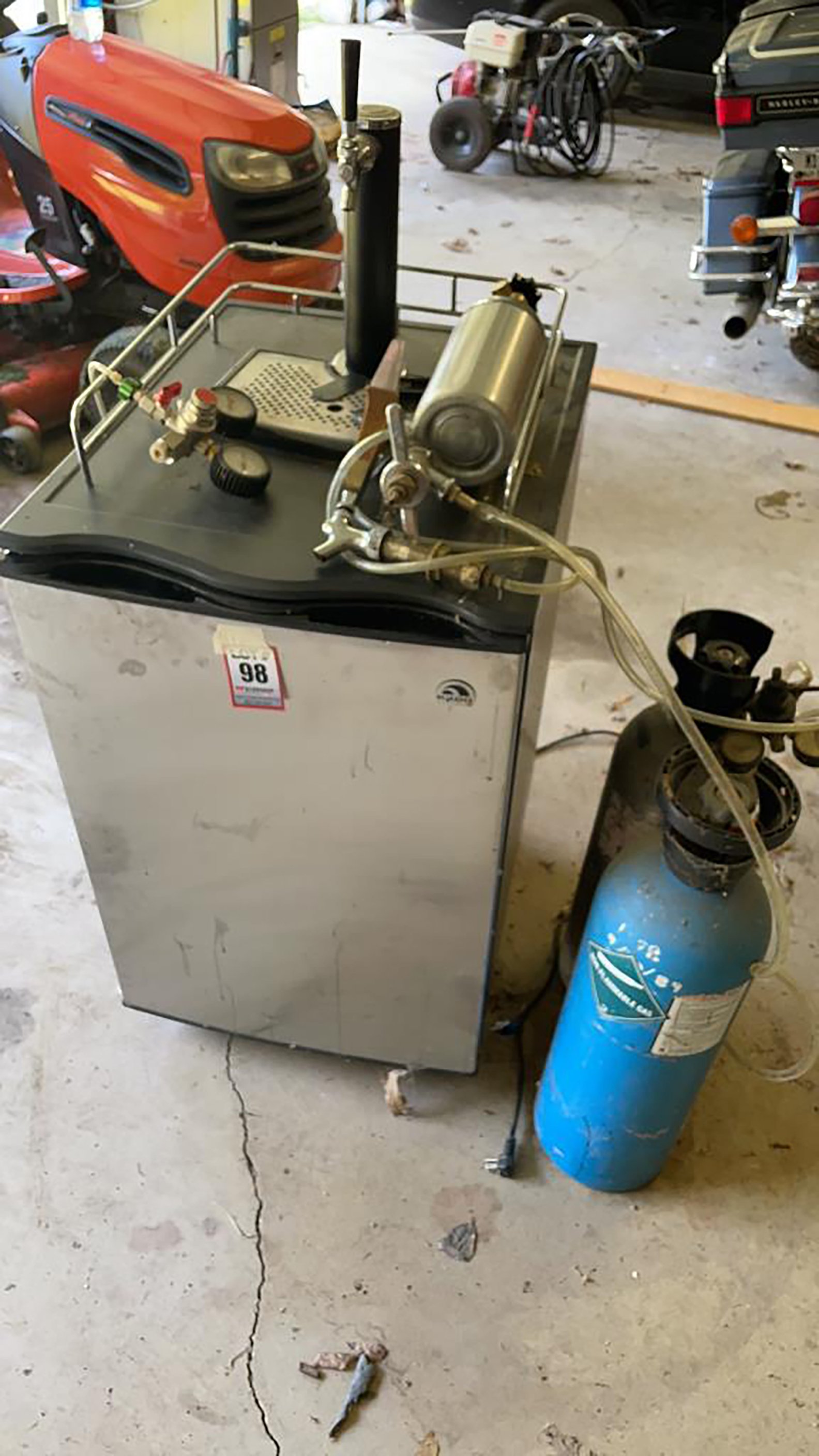 Property photo 118 - TIMED ONLINE ONLY PERSONAL PROPERTY AUCTION - ALLEN COUNTY, INDIANA