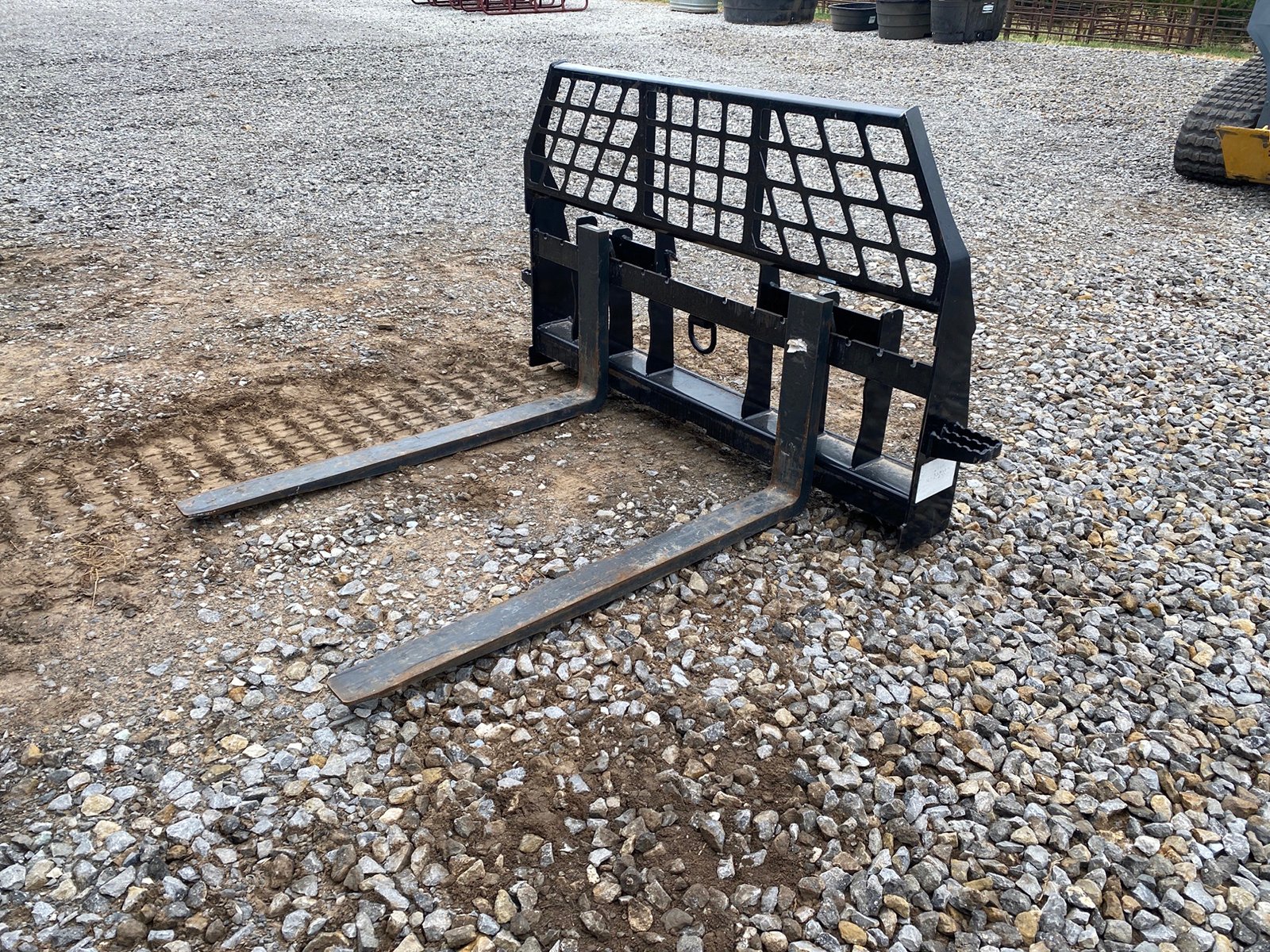 Property photo 16 - TIMED ONLINE ONLY EQUIPMENT AUCTION