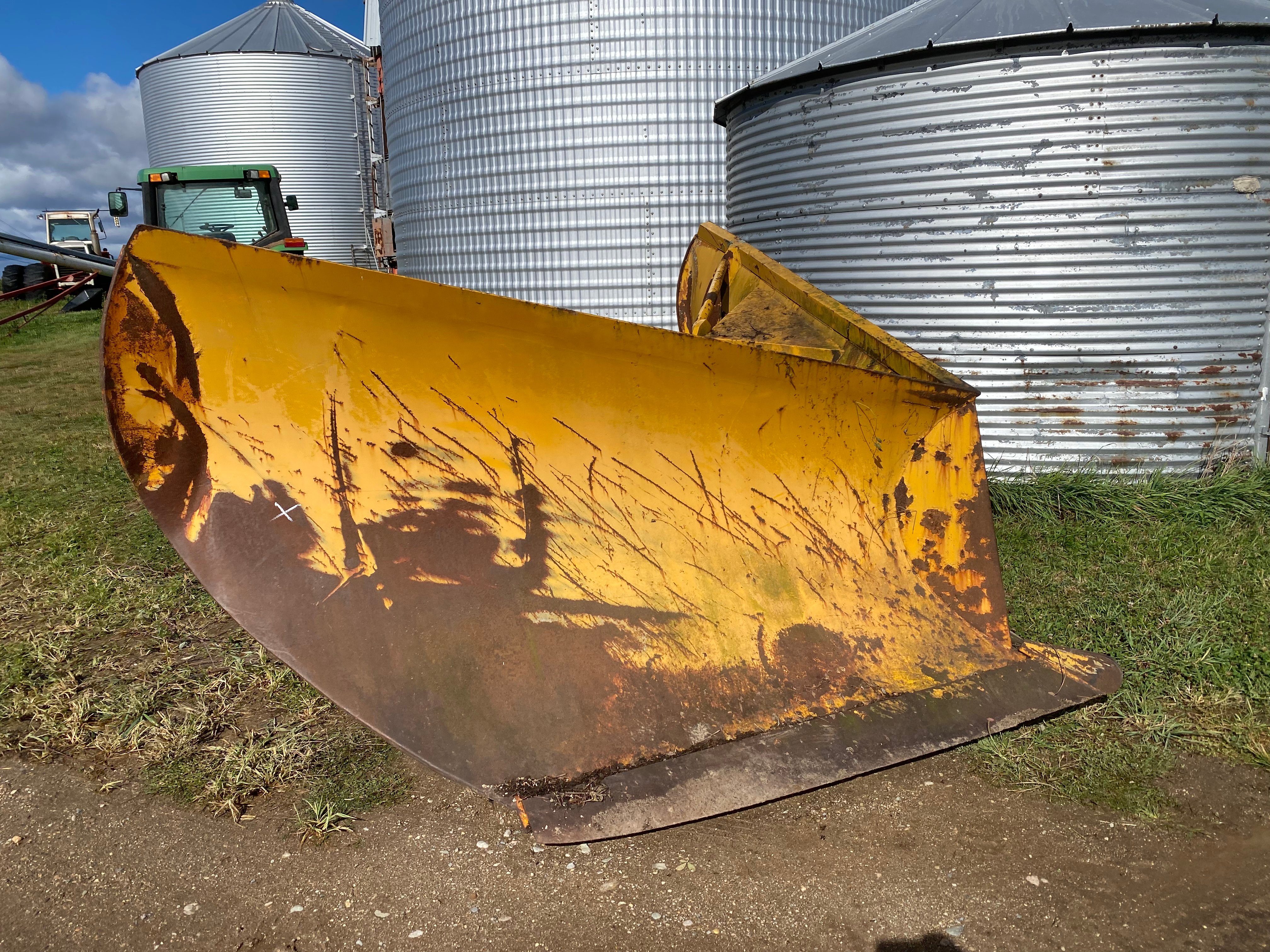 Property photo 21 - TIMED ONLINE ONLY OCTOBER CONSIGNMENT - FARM EQUIPMENT AUCTION