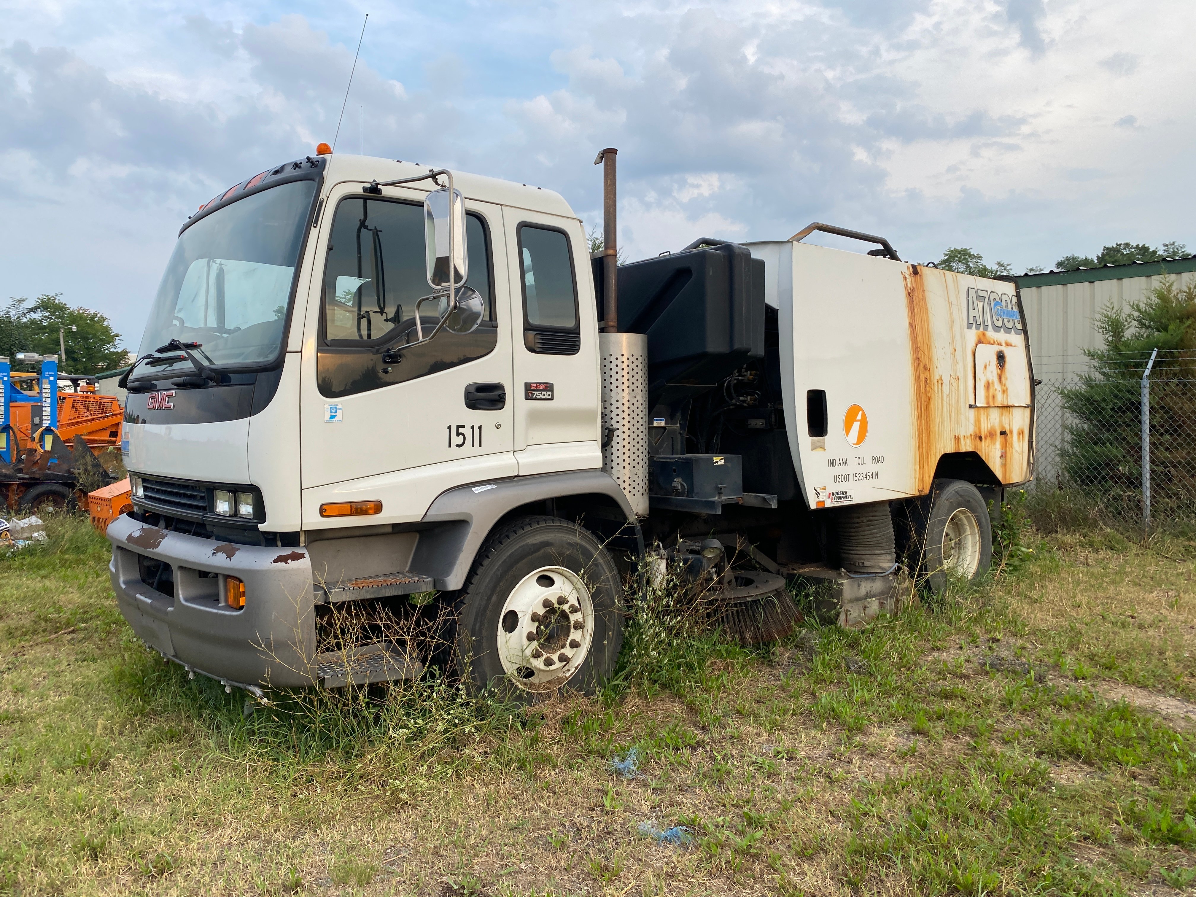 Property photo 14 - TIMED ONLINE ONLY EXCESS TRUCK & EQUIPMENT AUCTION - ELKHART COUNTY, INDIANA
