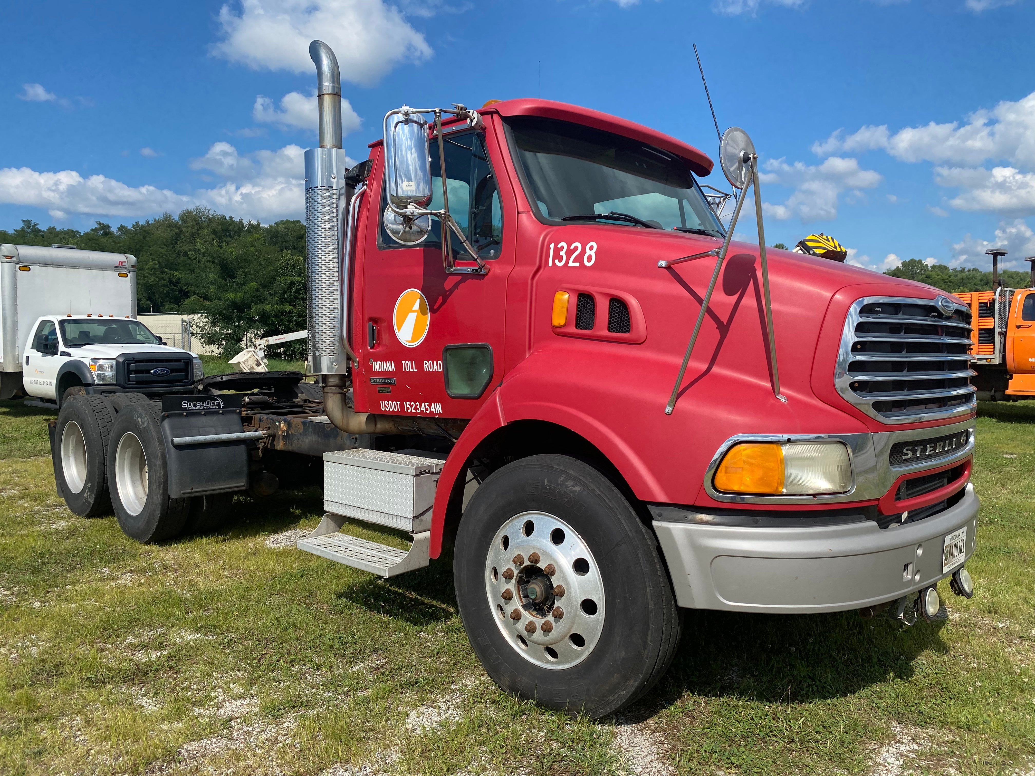 Property photo 16 - TIMED ONLINE ONLY EXCESS TRUCK & EQUIPMENT AUCTION - ELKHART COUNTY, INDIANA