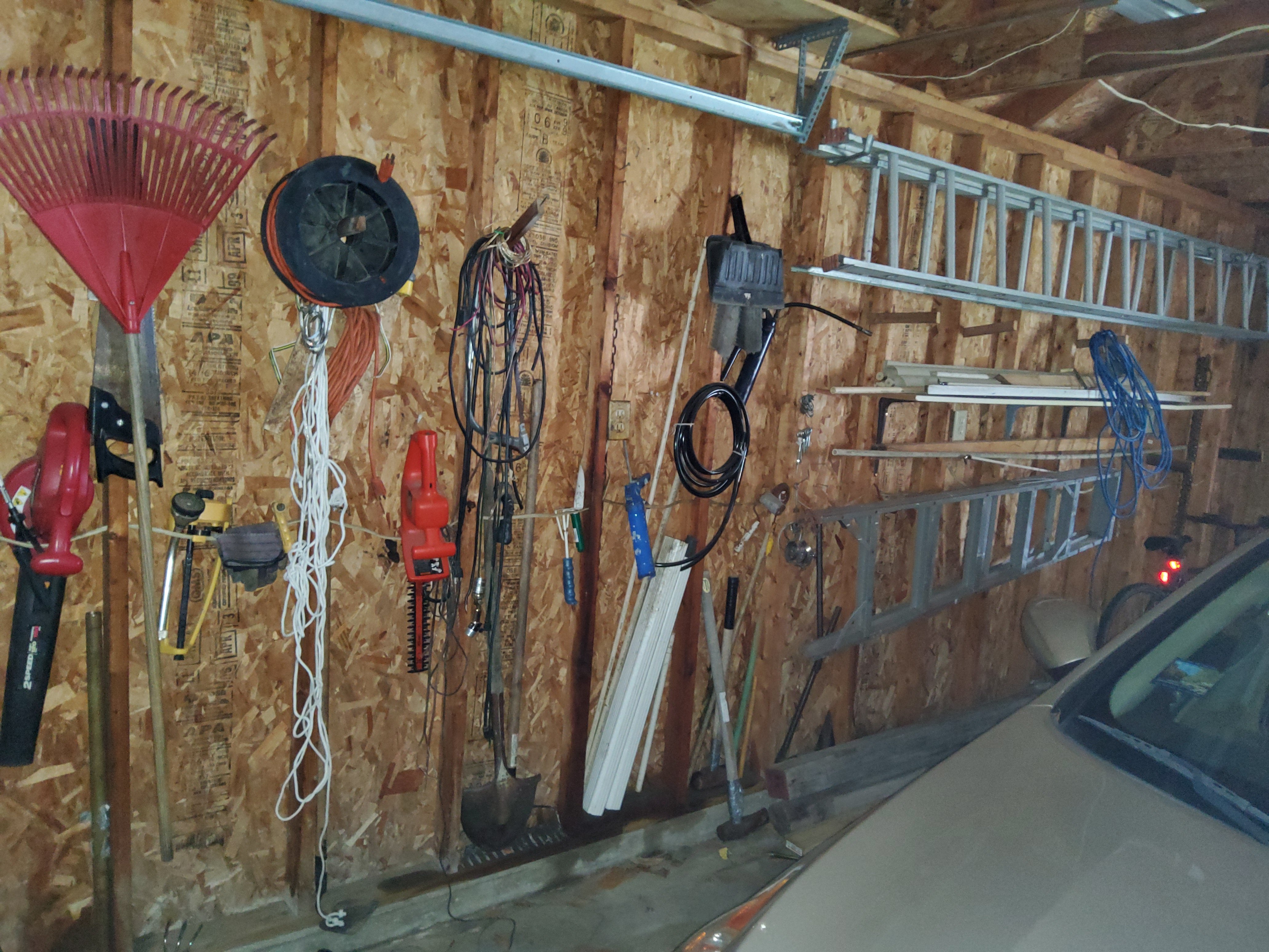 Property photo 1 - TIMED ONLINE ONLY PERSONAL PROPERTY AUCTION - WHITLEY COUNTY, INDIANA