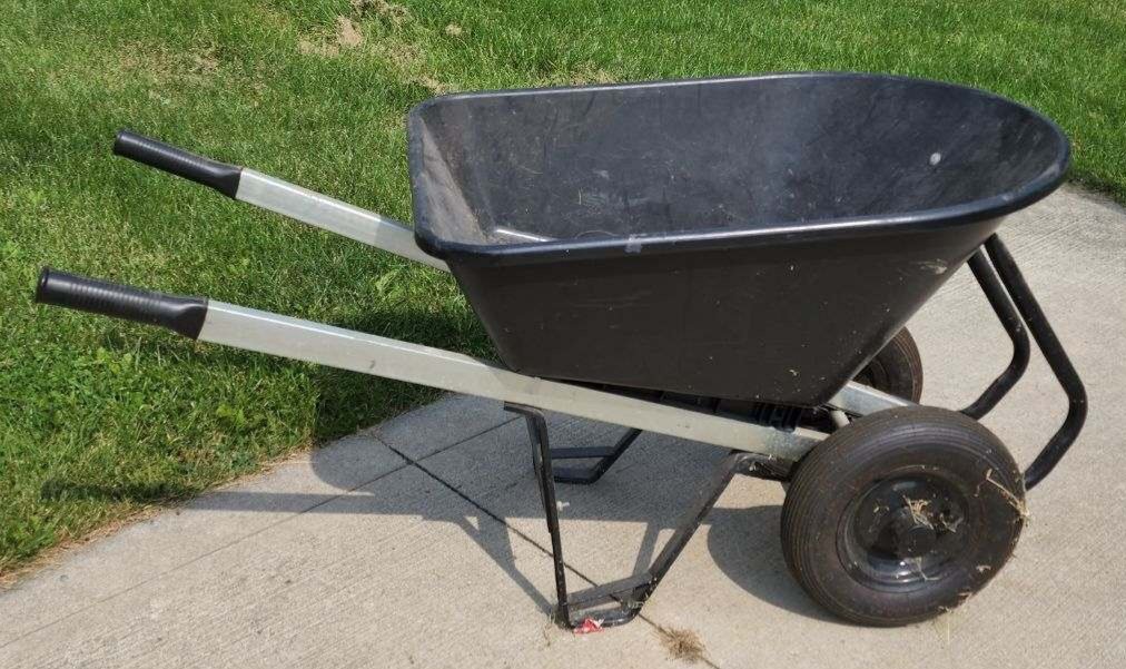Property photo 11 - TIMED ONLINE ONLY PERSONAL PROPERTY AUCTION - WOODBURN, INDIANA