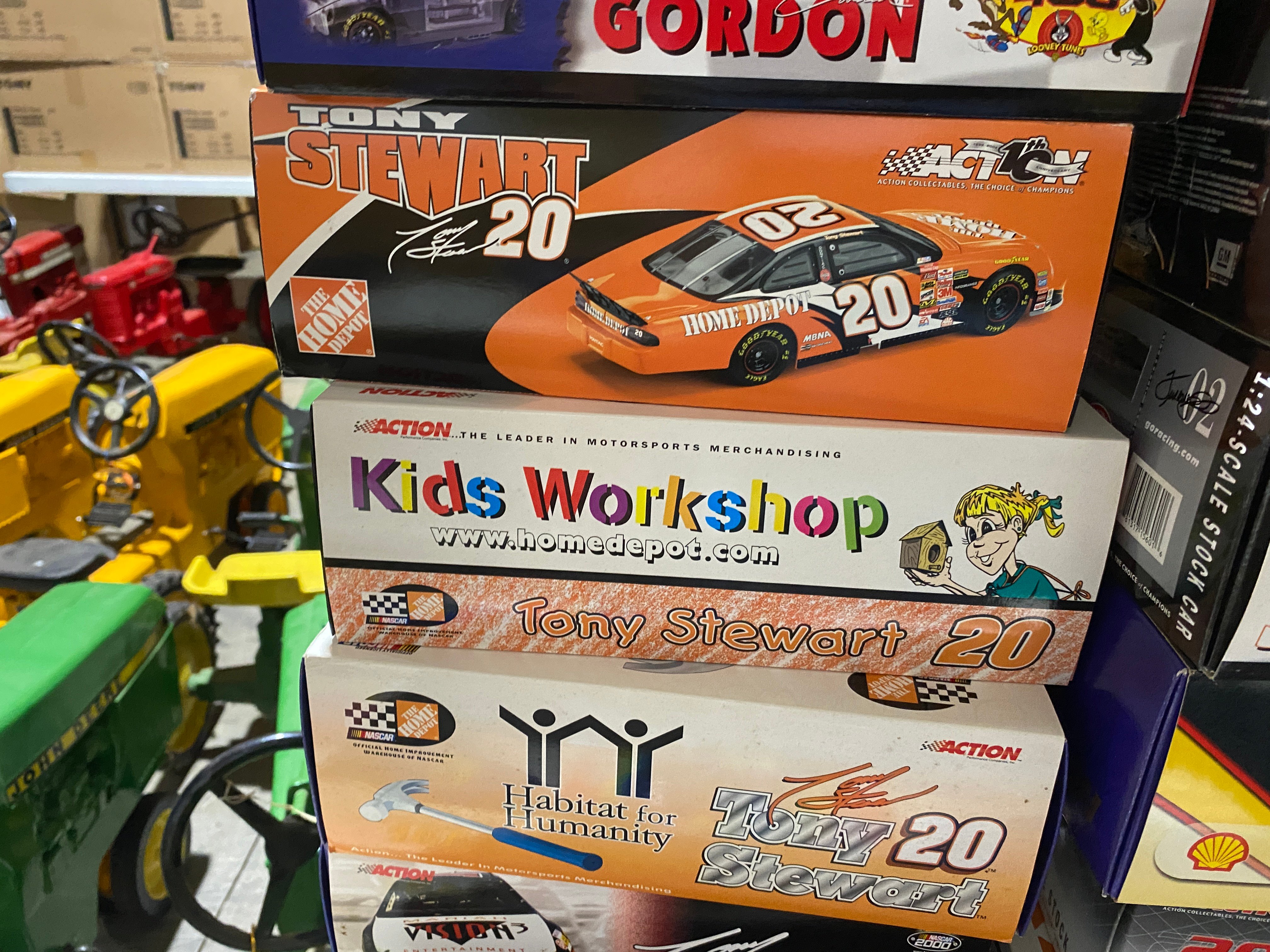 Property photo 20 - TIMED ONLINE ONLY NASCAR COLLECTION AUCTION - LAGRANGE COUNTY, INDIANA