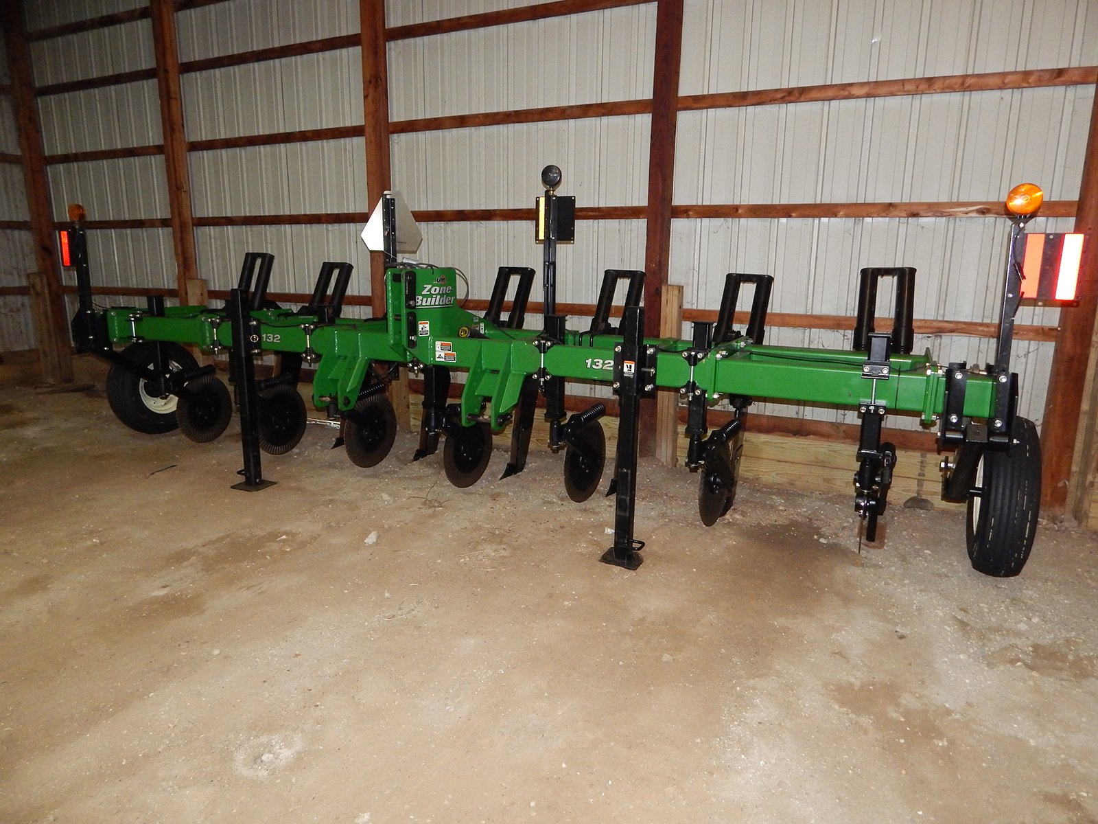 Property photo 13 - FARM EQUIPMENT AUCTION IN CLINTON COUNTY, INDIANA