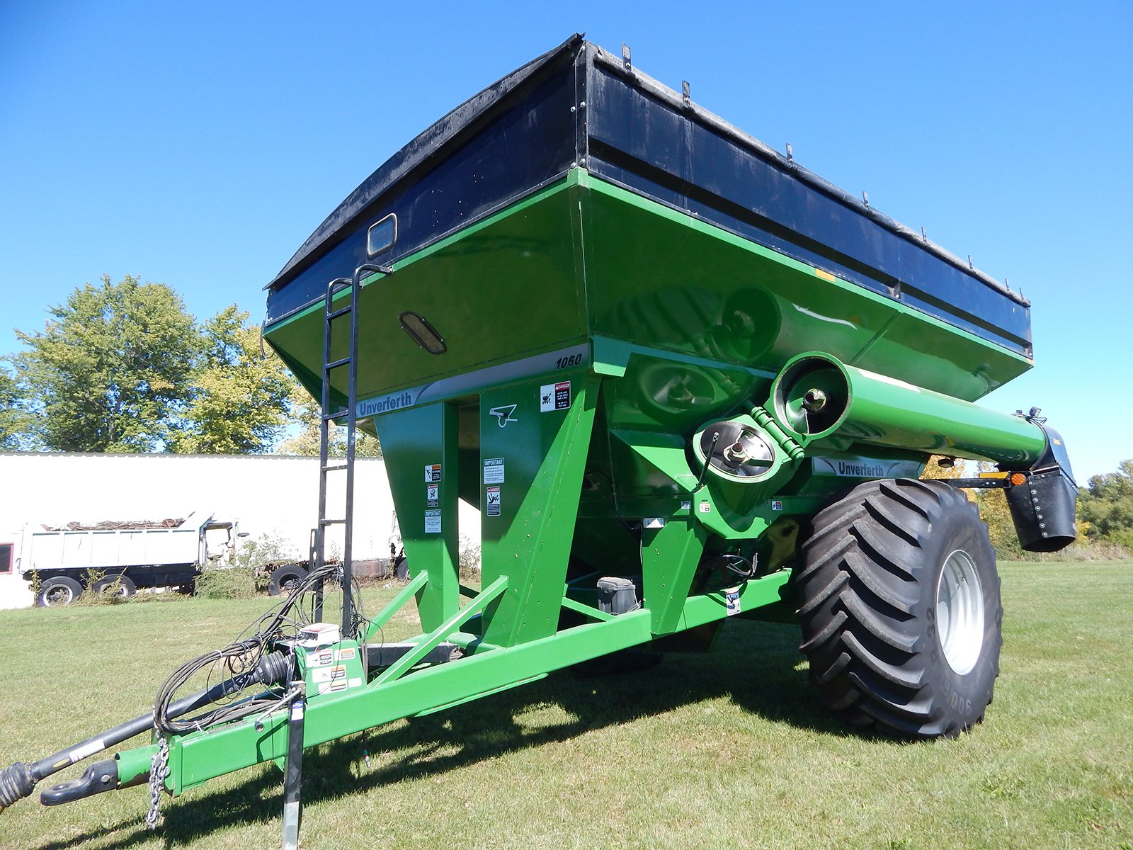 Property photo 25 - FARM EQUIPMENT AUCTION IN CLINTON COUNTY, INDIANA
