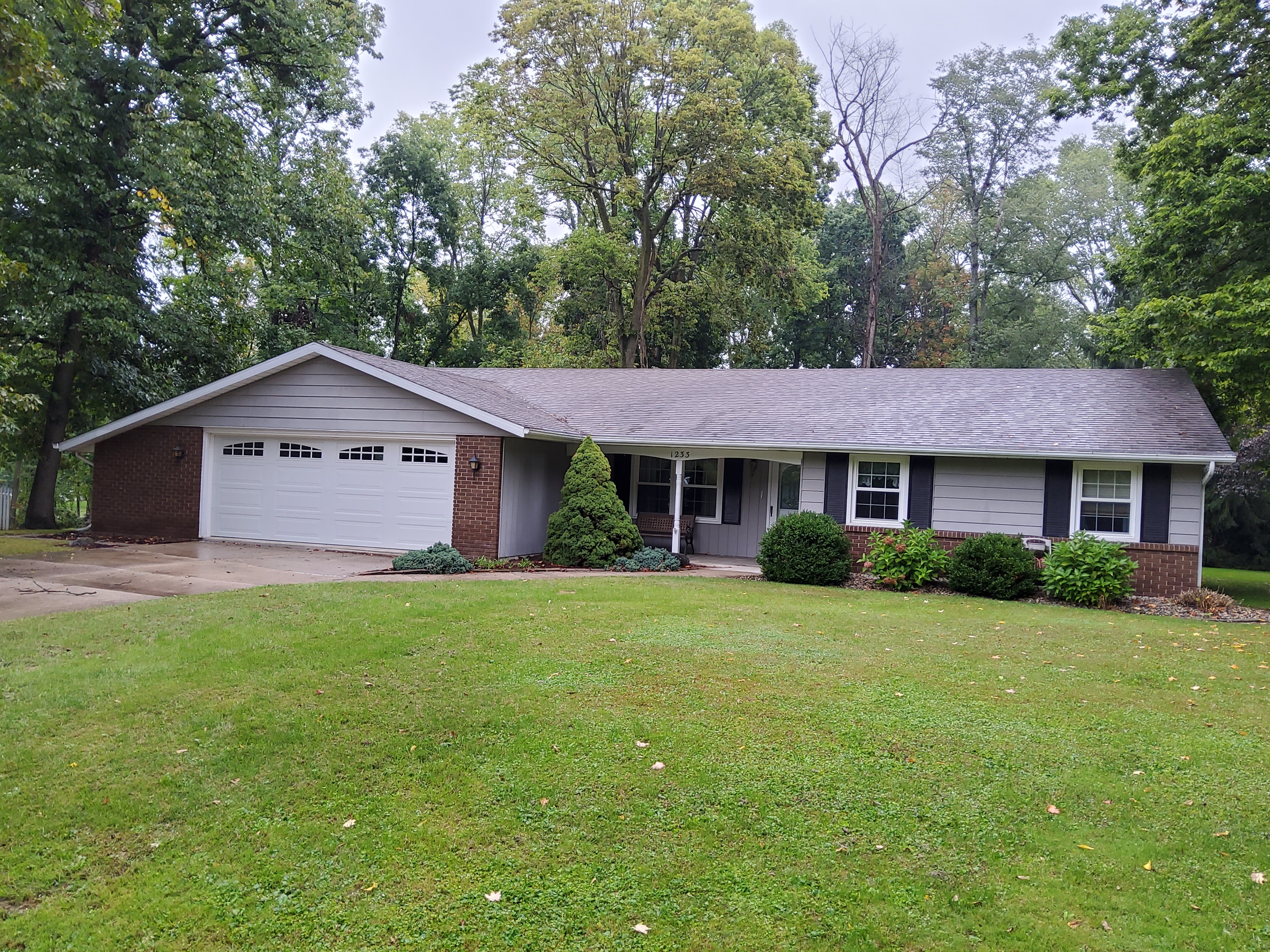 Property photo 1 - **UPDATED**REAL ESTATE AUCTION 1.2+/- ACRES OFFERED IN 1 TRACT IN WHITLEY COUNTY, INDIANA
