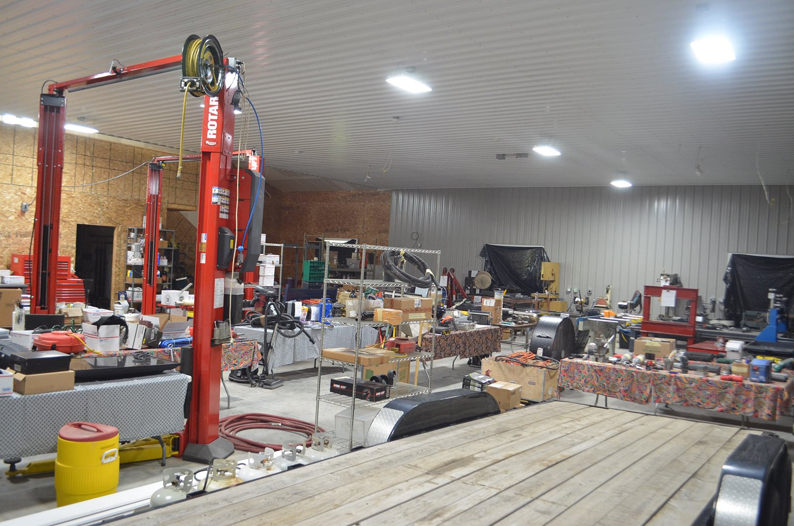 Property photo 129 - TIMED ONLINE ONLY PERSONAL PROPERTY AUCTION IN ALLEN COUNTY, INDIANA