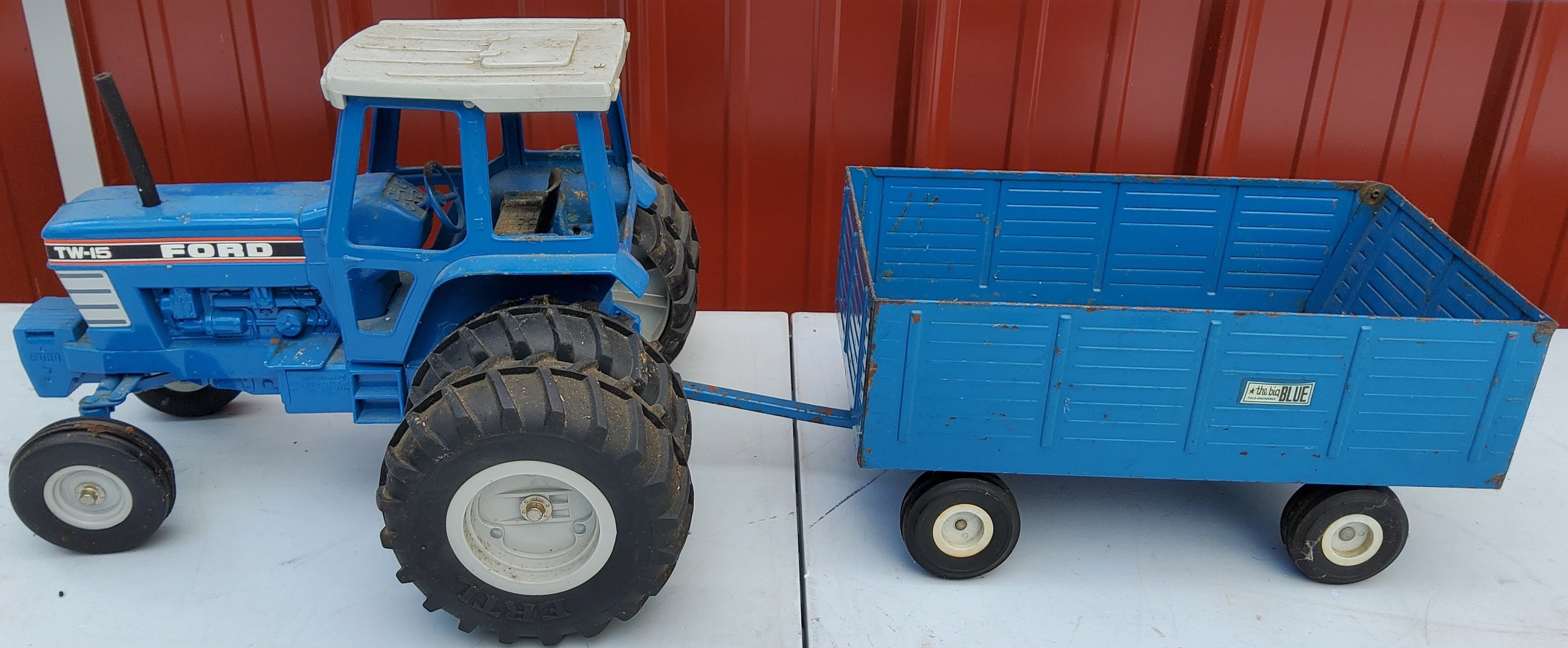 Property photo 12 - TIMED ONLINE ONLY PERSONAL PROPERTY AUCTION IN WHITLEY COUNTY, INDIANA
