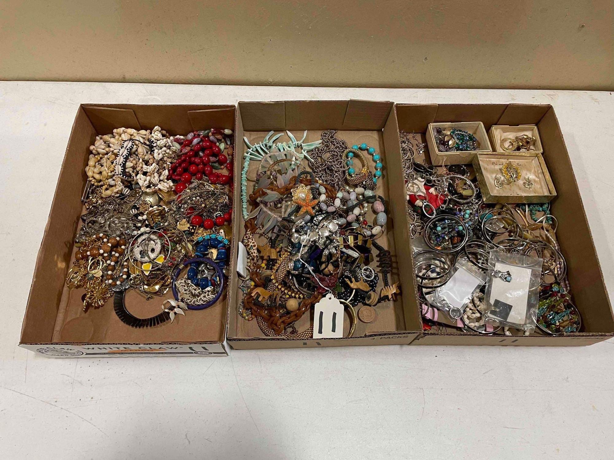 Property photo 13 - TIMED ONLINE ONLY PERSONAL PROPERTY AUCTION IN WOOD COUNTY, OH