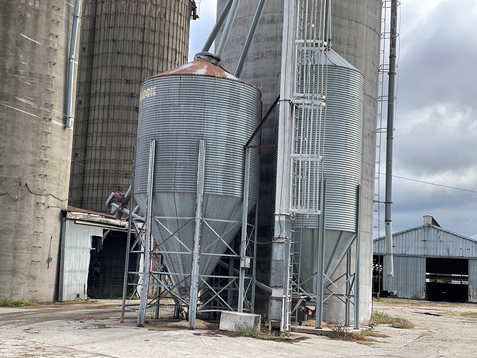 Property photo 59 - FARM & DAIRY EQUIPMENT AUCTION IN BRANCH COUNTY, MICHIGAN