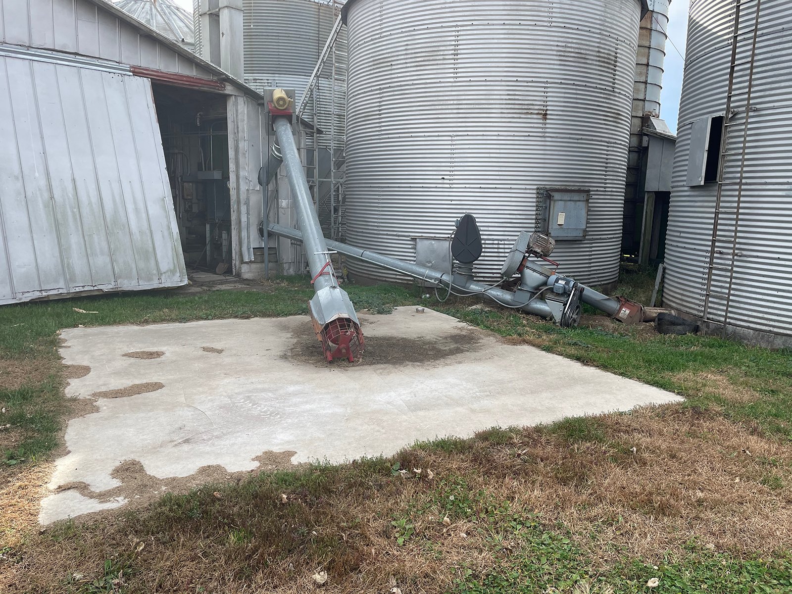 Property photo 102 - FARM & DAIRY EQUIPMENT AUCTION IN BRANCH COUNTY, MICHIGAN