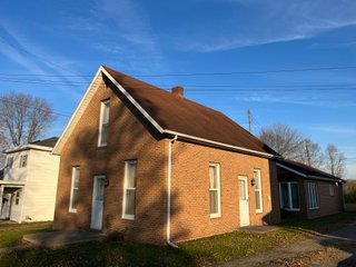 Property photo 1 - REAL ESTATE AUCTION SINGLE FAMILY BRICK HOME - NEW PARIS, OHIO (PREBLE COUNTY)