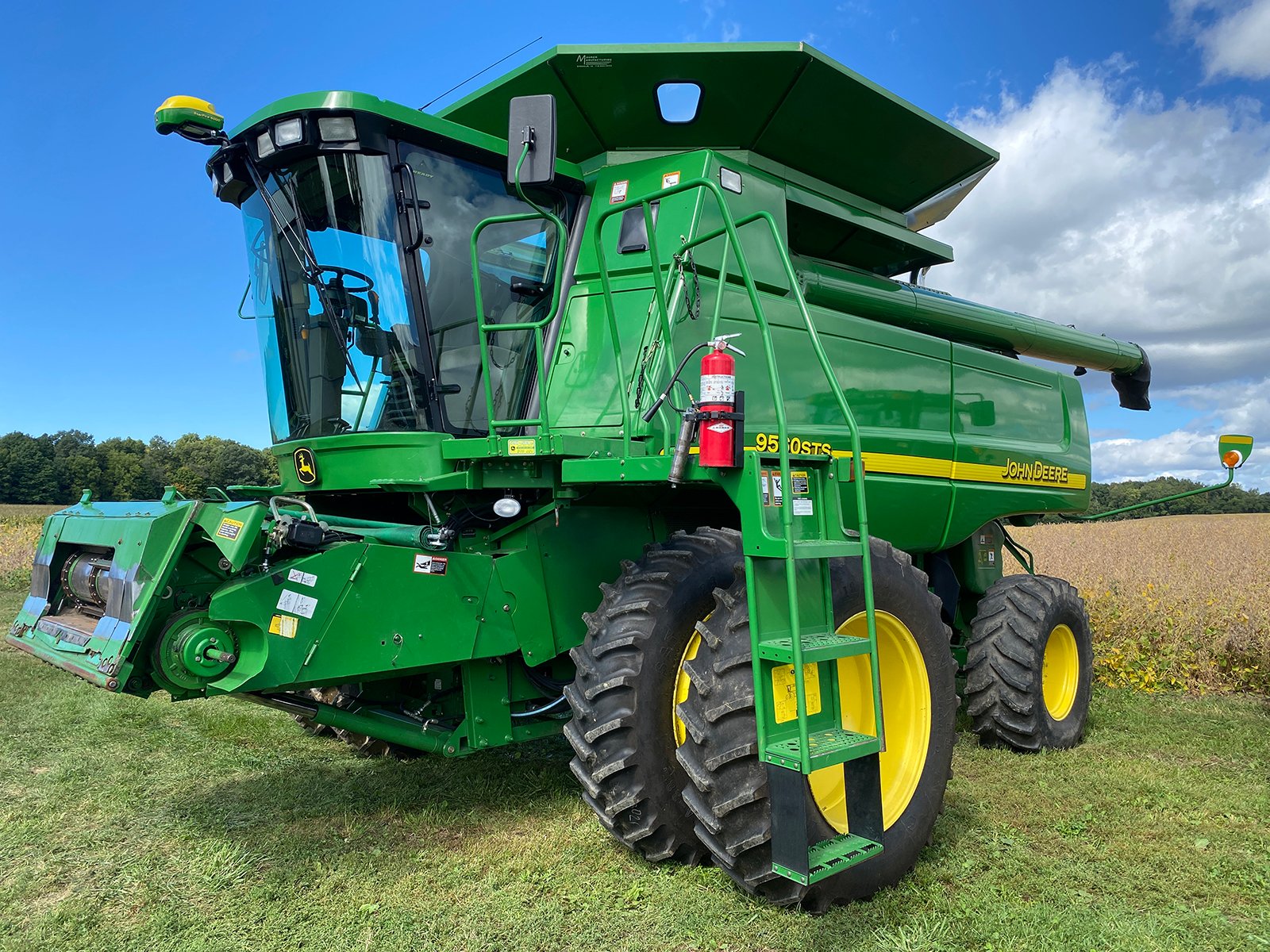 Property photo 5 - FARM EQUIPMENT RETIREMENT AUCTION IN LAGRANGE COUNTY, INDIANA