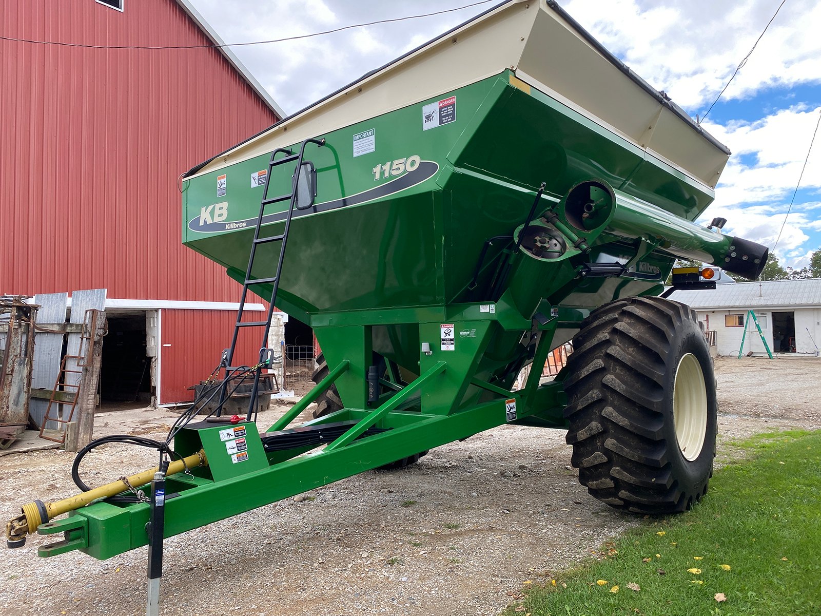 Property photo 27 - FARM EQUIPMENT RETIREMENT AUCTION IN LAGRANGE COUNTY, INDIANA