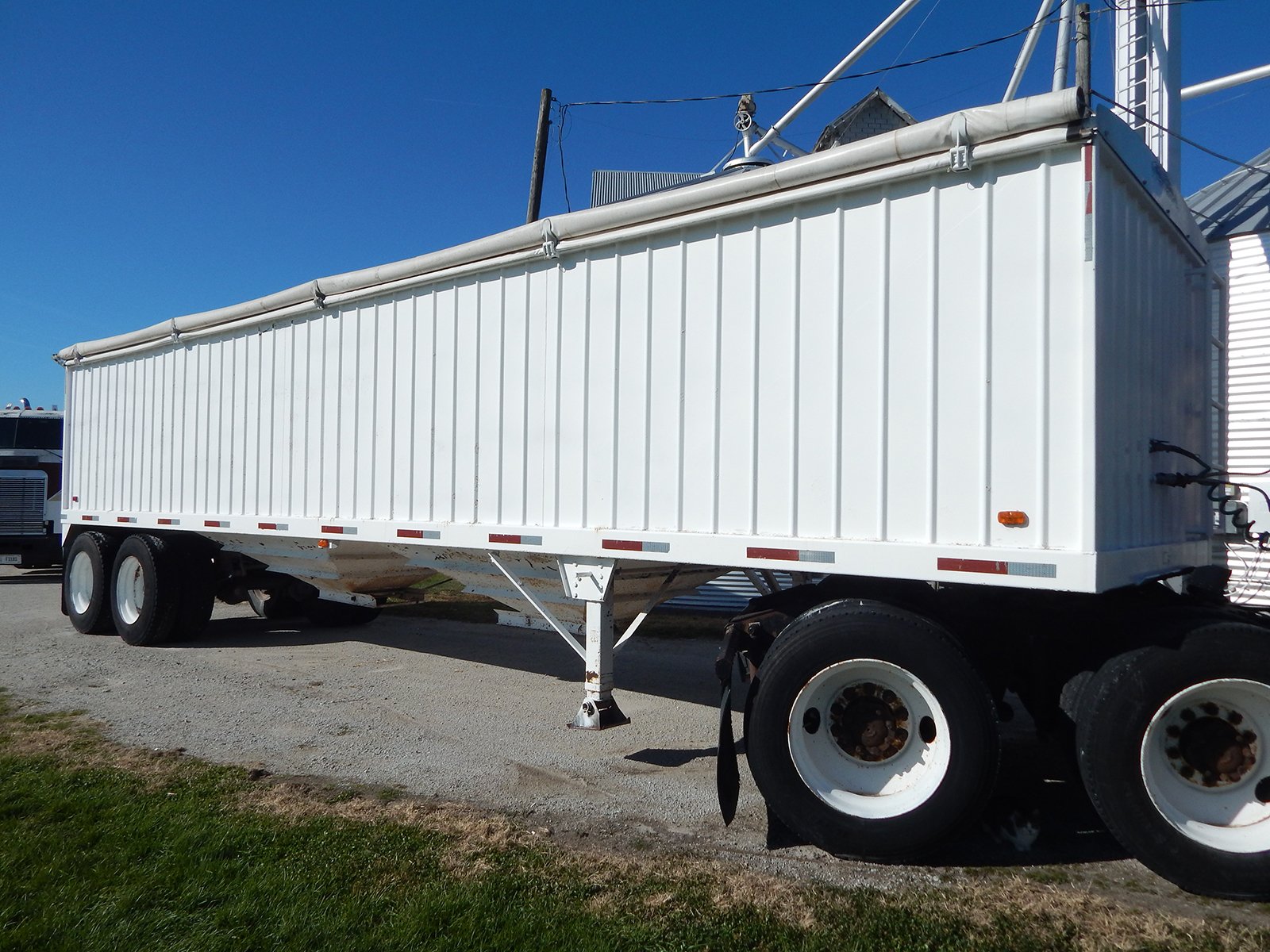 Property photo 3 - FARM EQUIPMENT AUCTION IN JASPER COUNTY, INDIANA