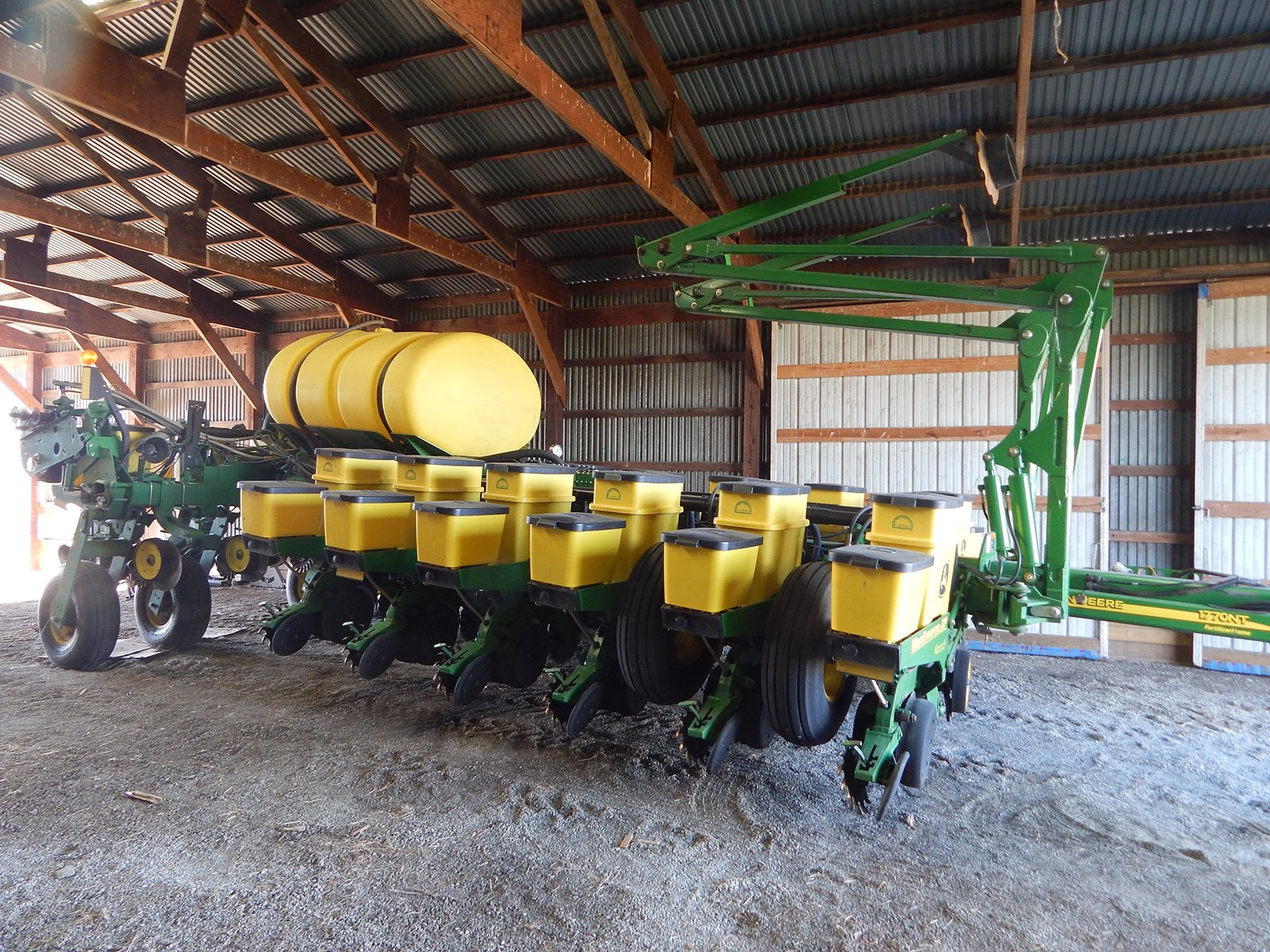 Property photo 19 - FARM EQUIPMENT AUCTION IN JASPER COUNTY, INDIANA