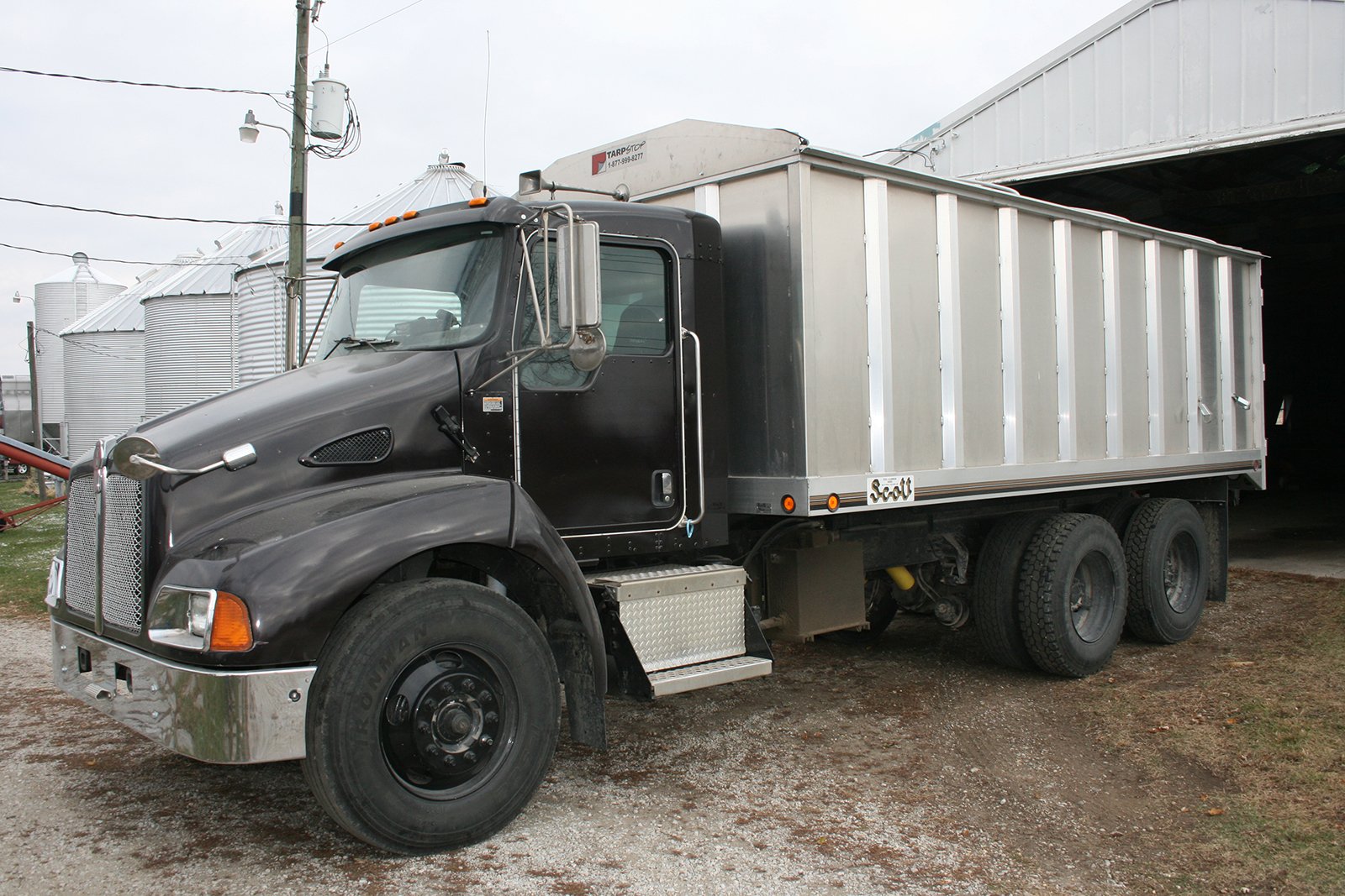 Property photo 29 - FARM EQUIPMENT AUCTION IN WHITLEY COUNTY, INDIANA