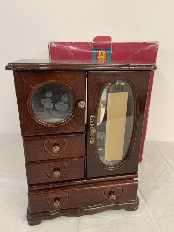 Property photo 243 - TIMED ONLINE ONLY PERSONAL PROPERTY AUCTION IN ALLEN COUNTY, INDIANA