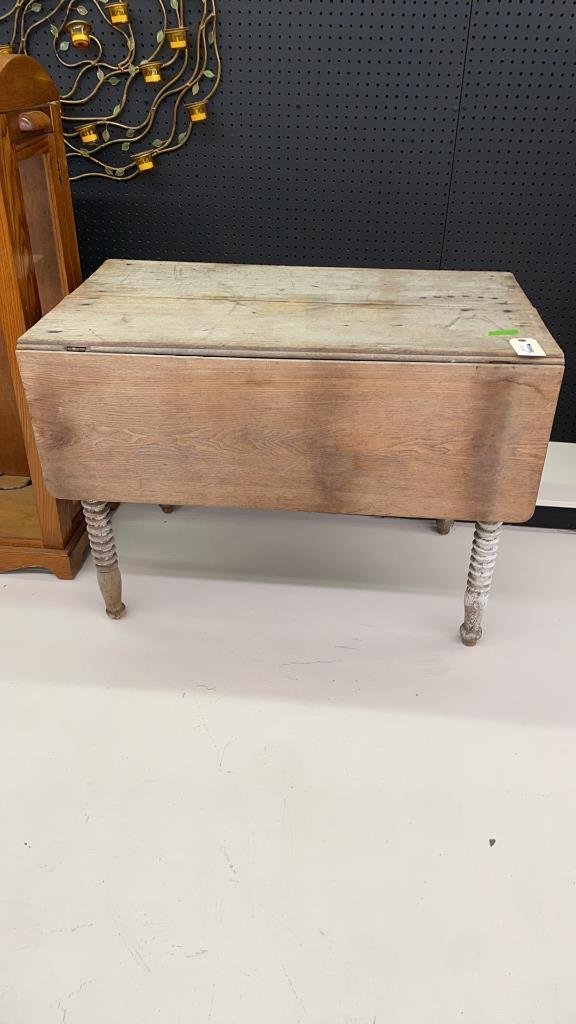 Property photo 525 - TIMED ONLINE ONLY PERSONAL PROPERTY AUCTION IN ALLEN COUNTY, INDIANA