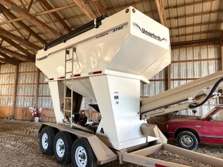 Property photo 16 - RETIREMENT FARM EQUIPMENT AUCTION IN WAYNE COUNTY, INDIANA