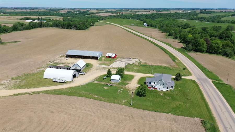 For sale: REAL ESTATE PROPERTY FOR SALE 2.7+/-  ACRES IN GRANT COUNTY, WI - 5 miles to Lancaster. 30 miles to Dubuque Iowa