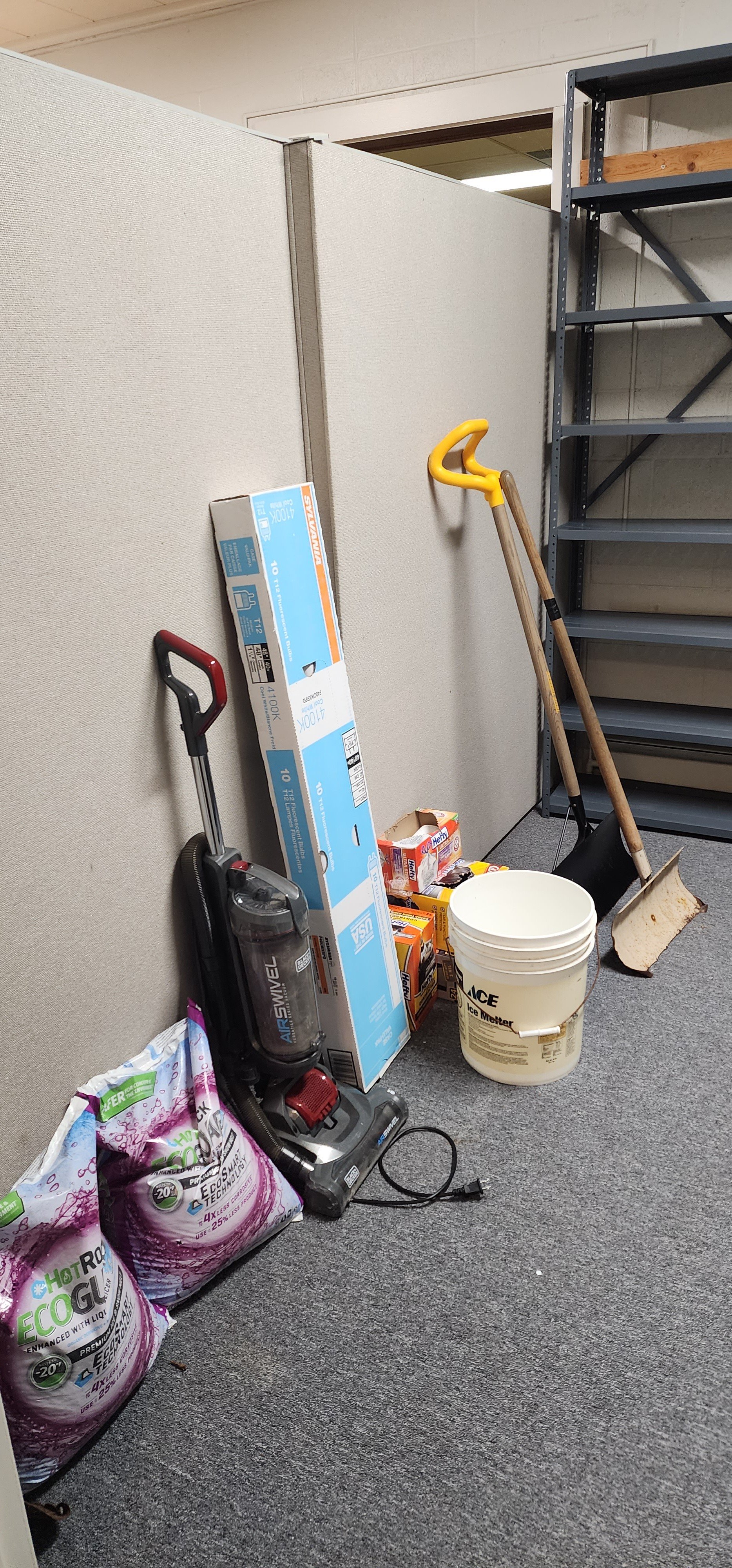 Property photo 12 - TIMED ONLINE ONLY PERSONAL PROPERTY AUCTION IN KOSCIUSKO COUNTY, INDIANA